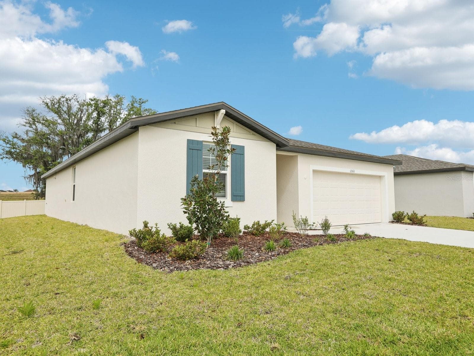 1361 Oak Valley Dr