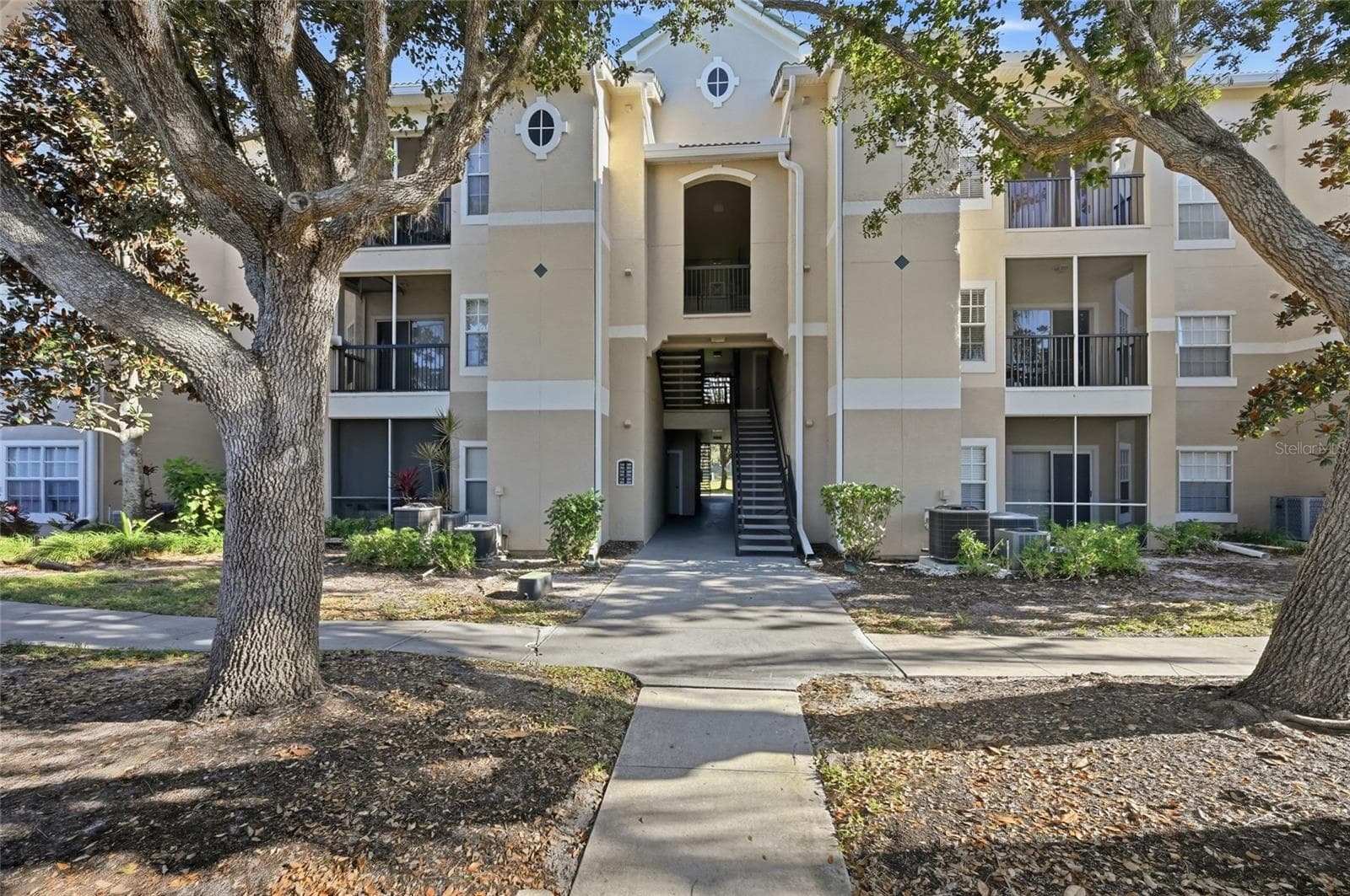 5122 Northridge Rd #210