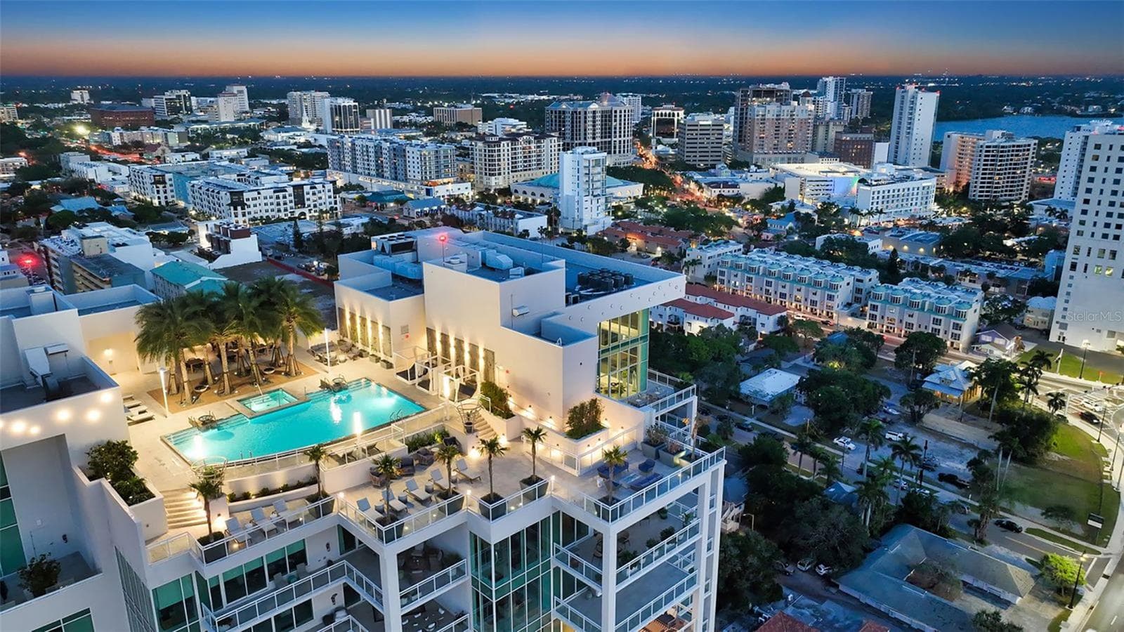 540 N Tamiami Trl #701