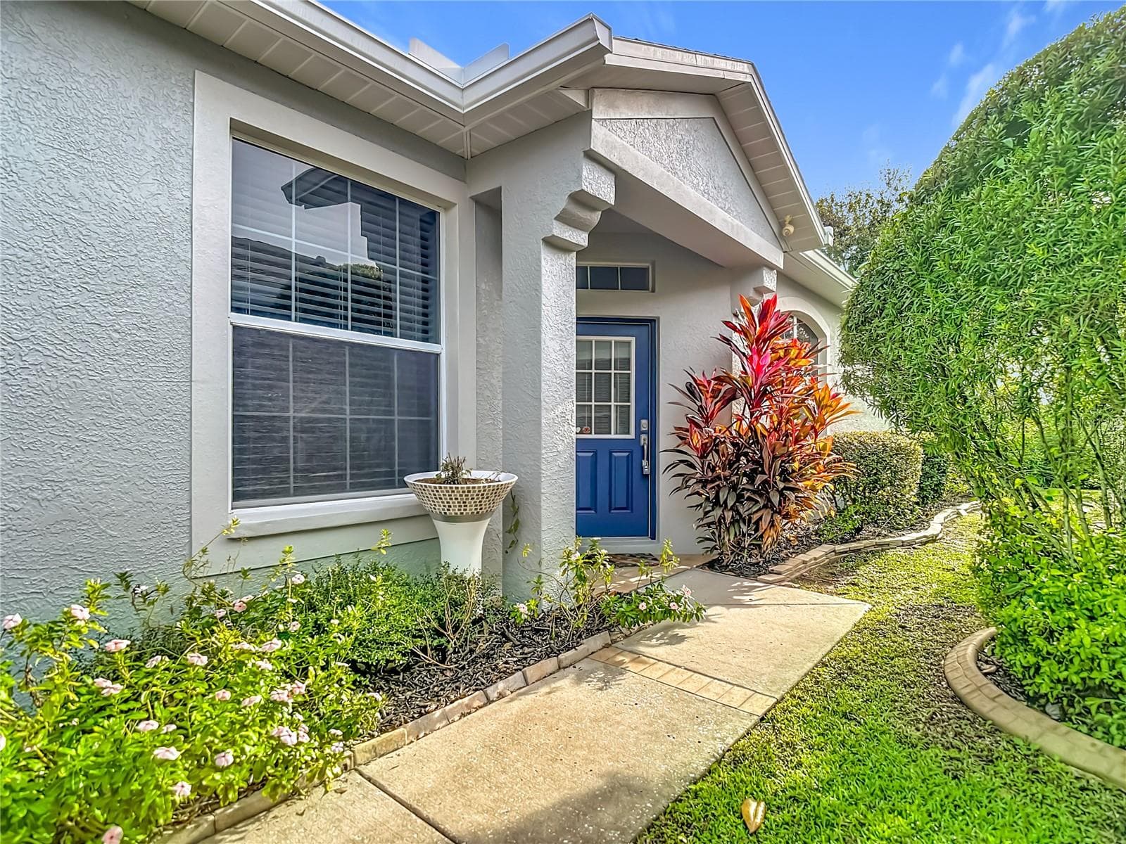 7526 Deer Path Ln