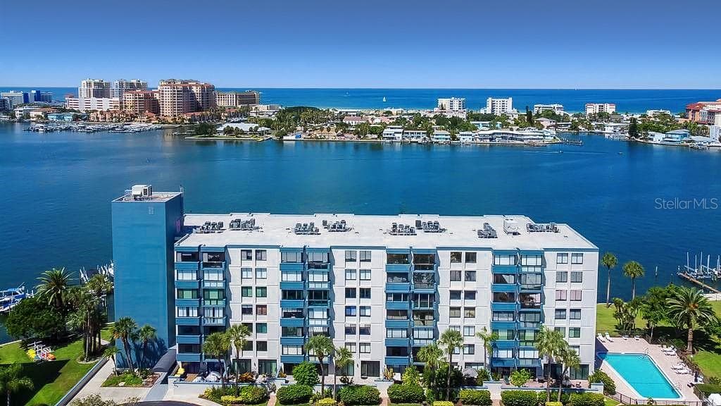 644 Island Way #101