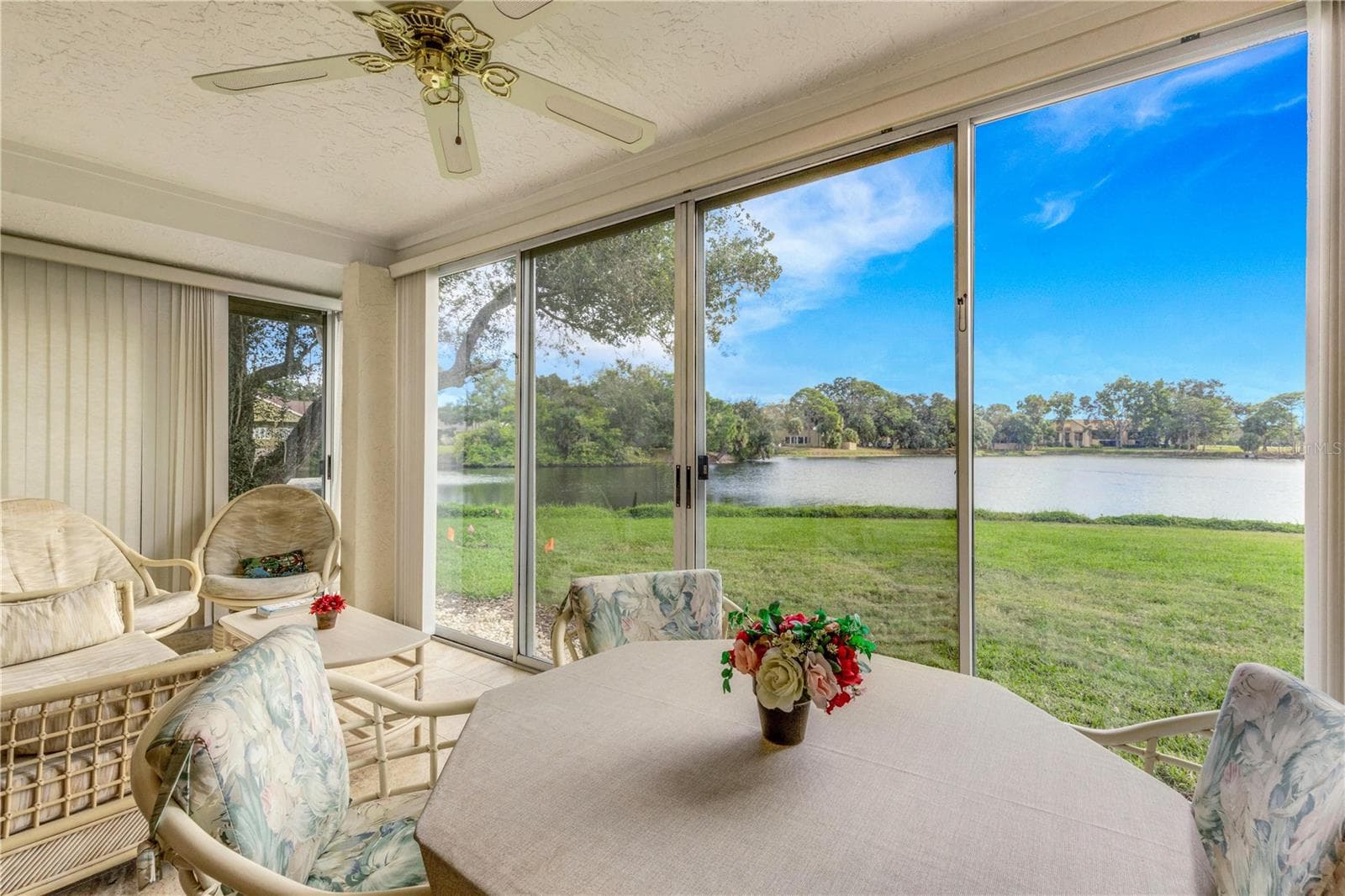 3242 Ringwood Mdw #76