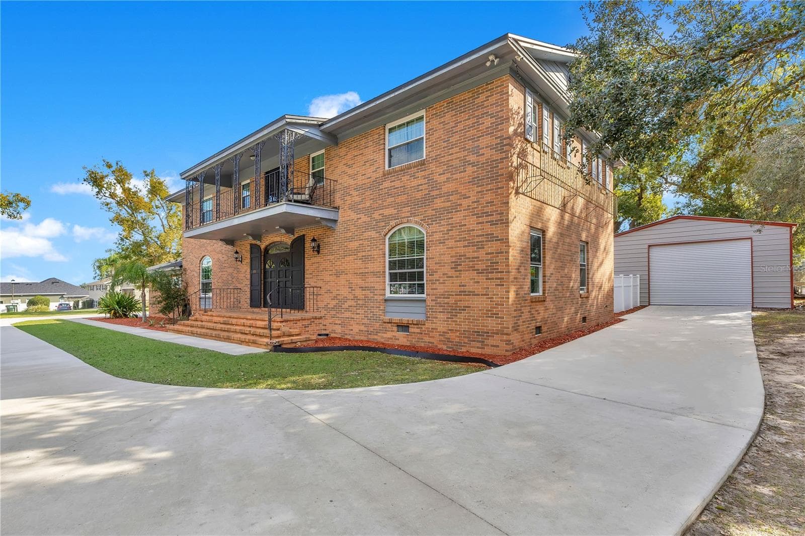 811 Fairlington Dr