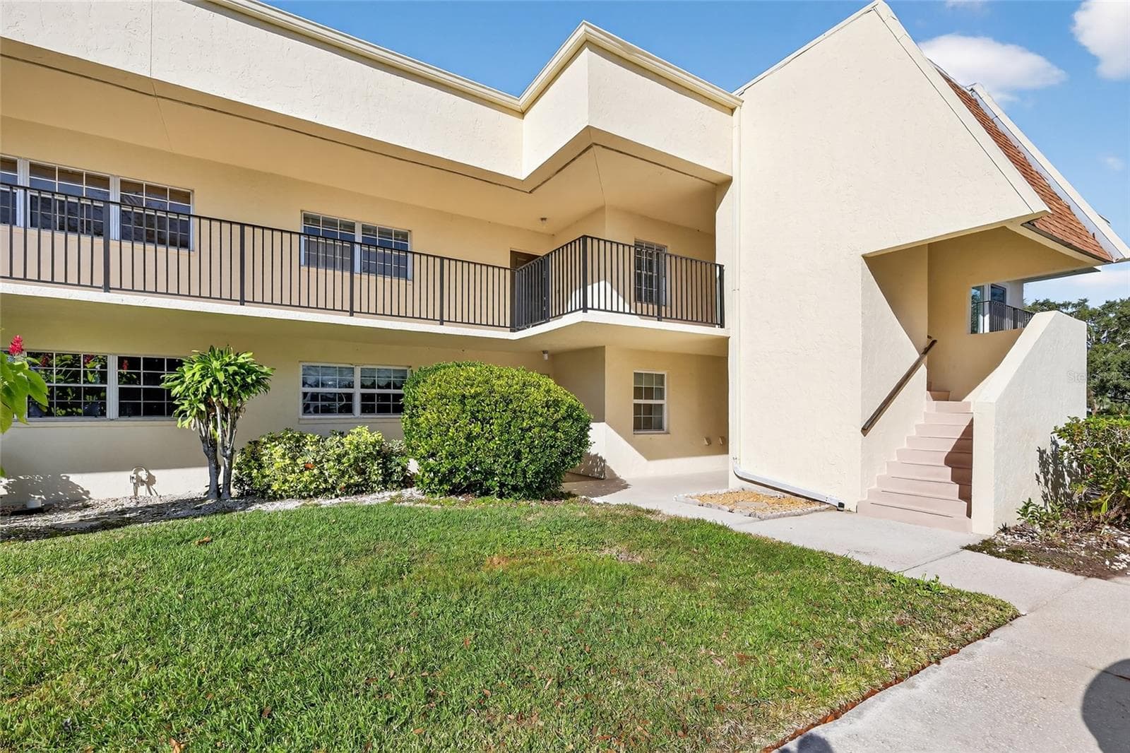 7880 Palm Aire Ln #205