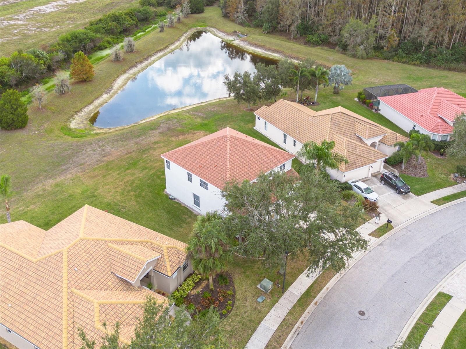 9028 Willowbrook Cir