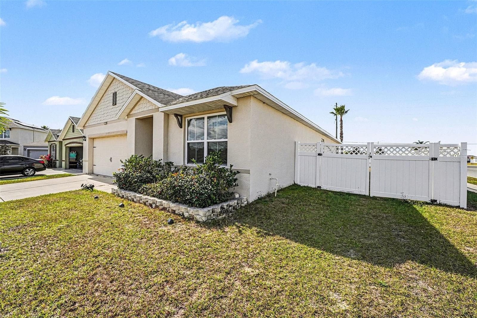 3180 Country Club Cir