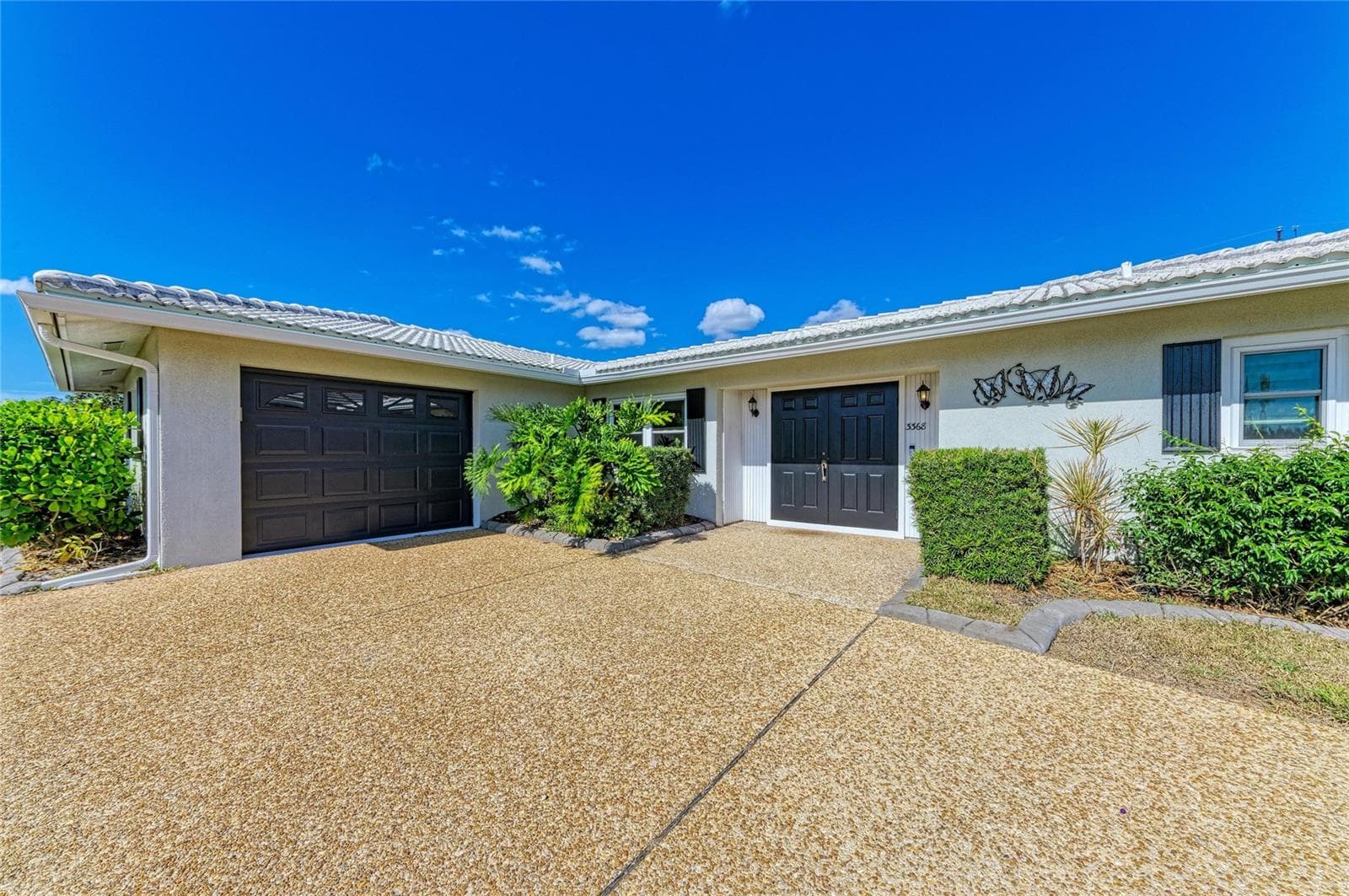 3368 Sheffield Cir