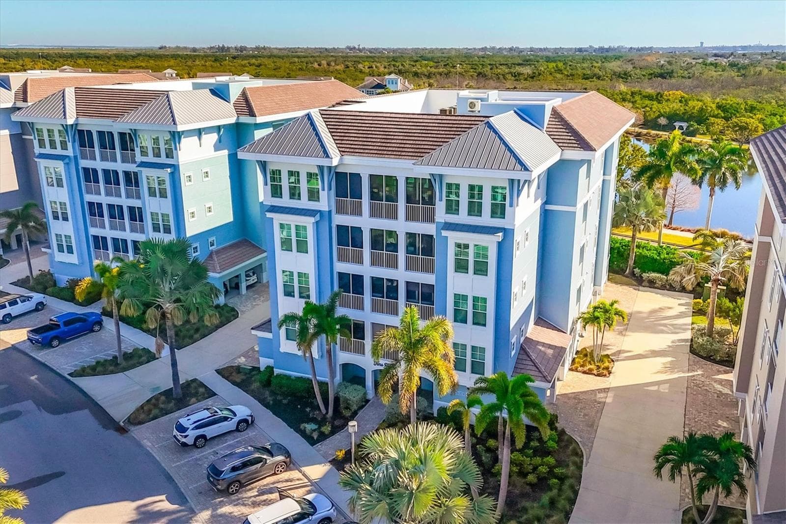 391 Aruba Cir #401
