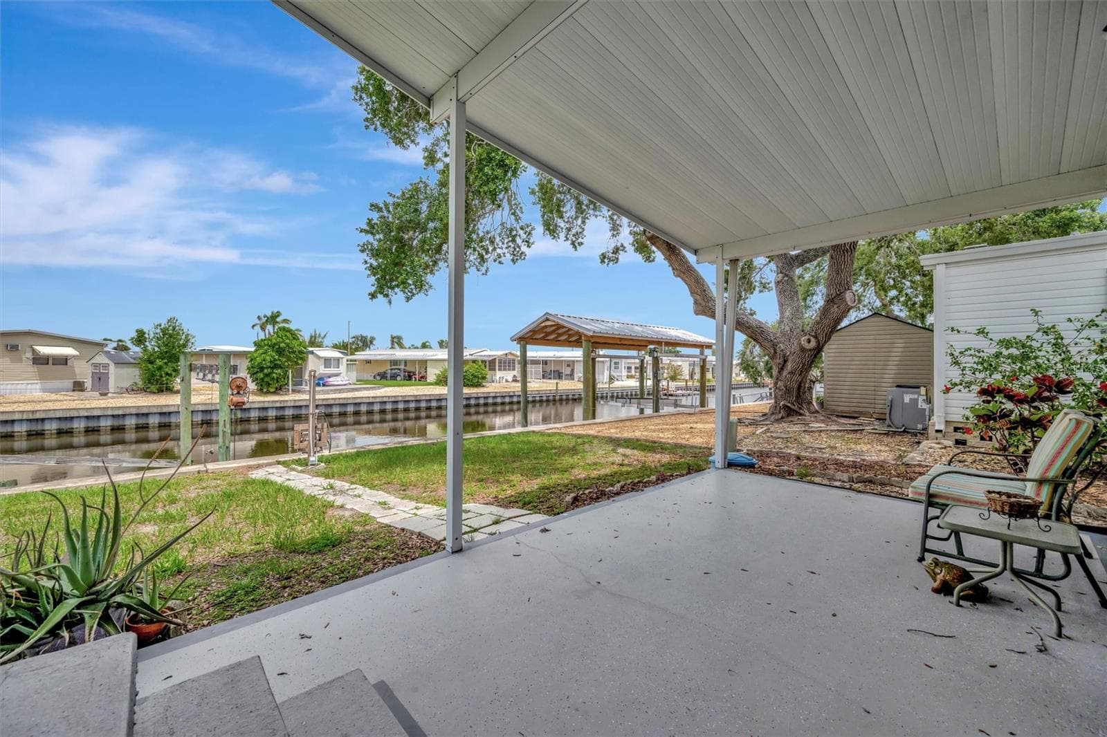 106 N Saint George Cir