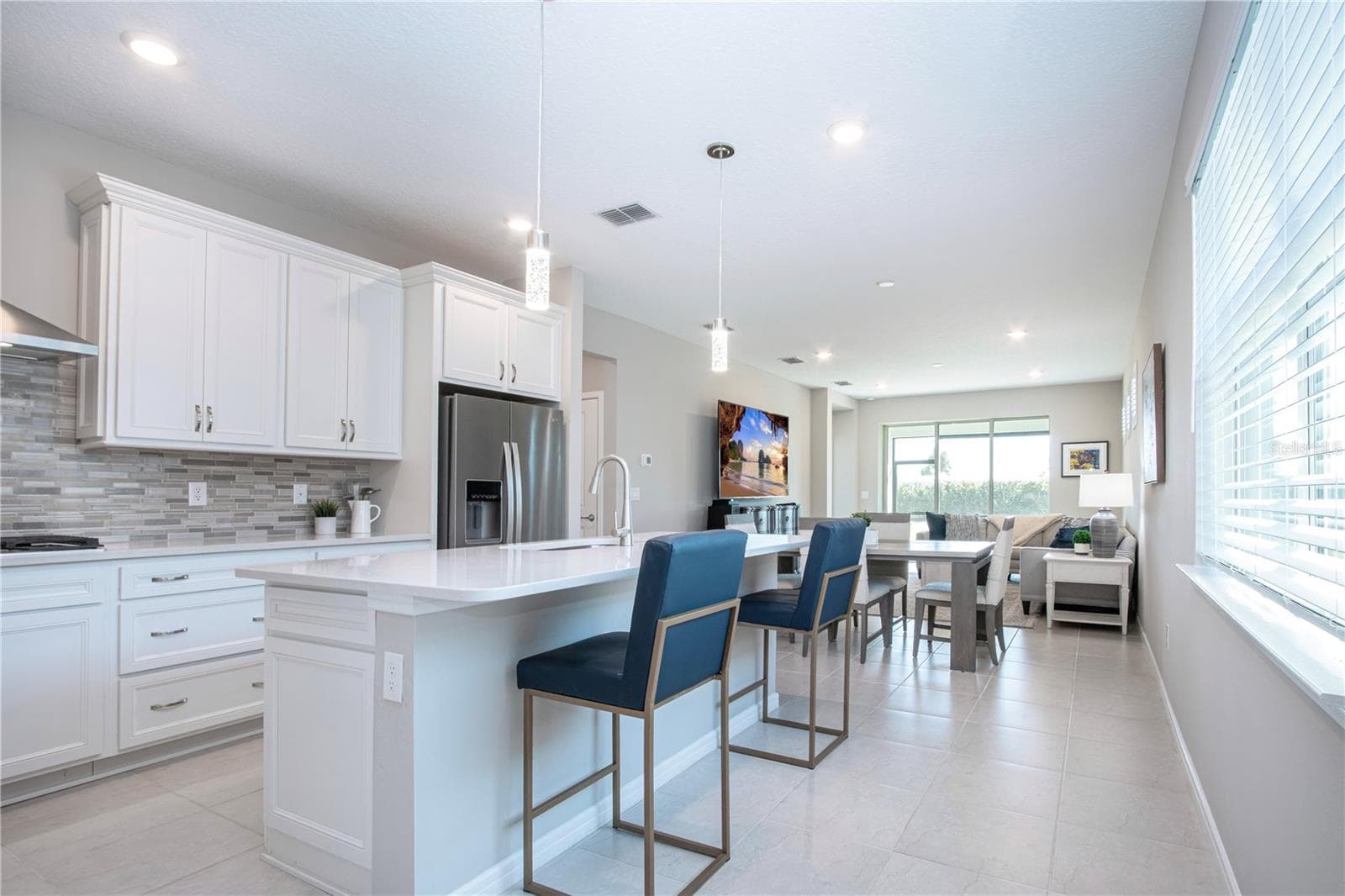 8333 Ocean Tides CV