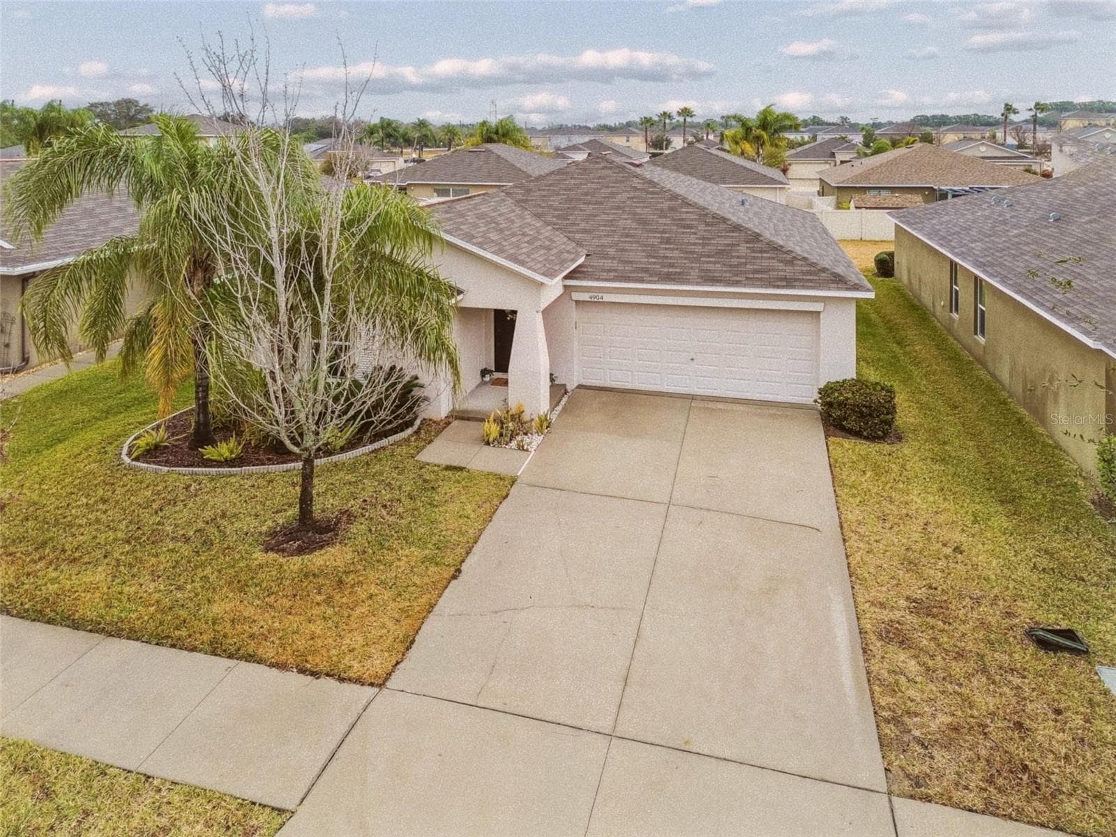4904 Babbling Brook Ln