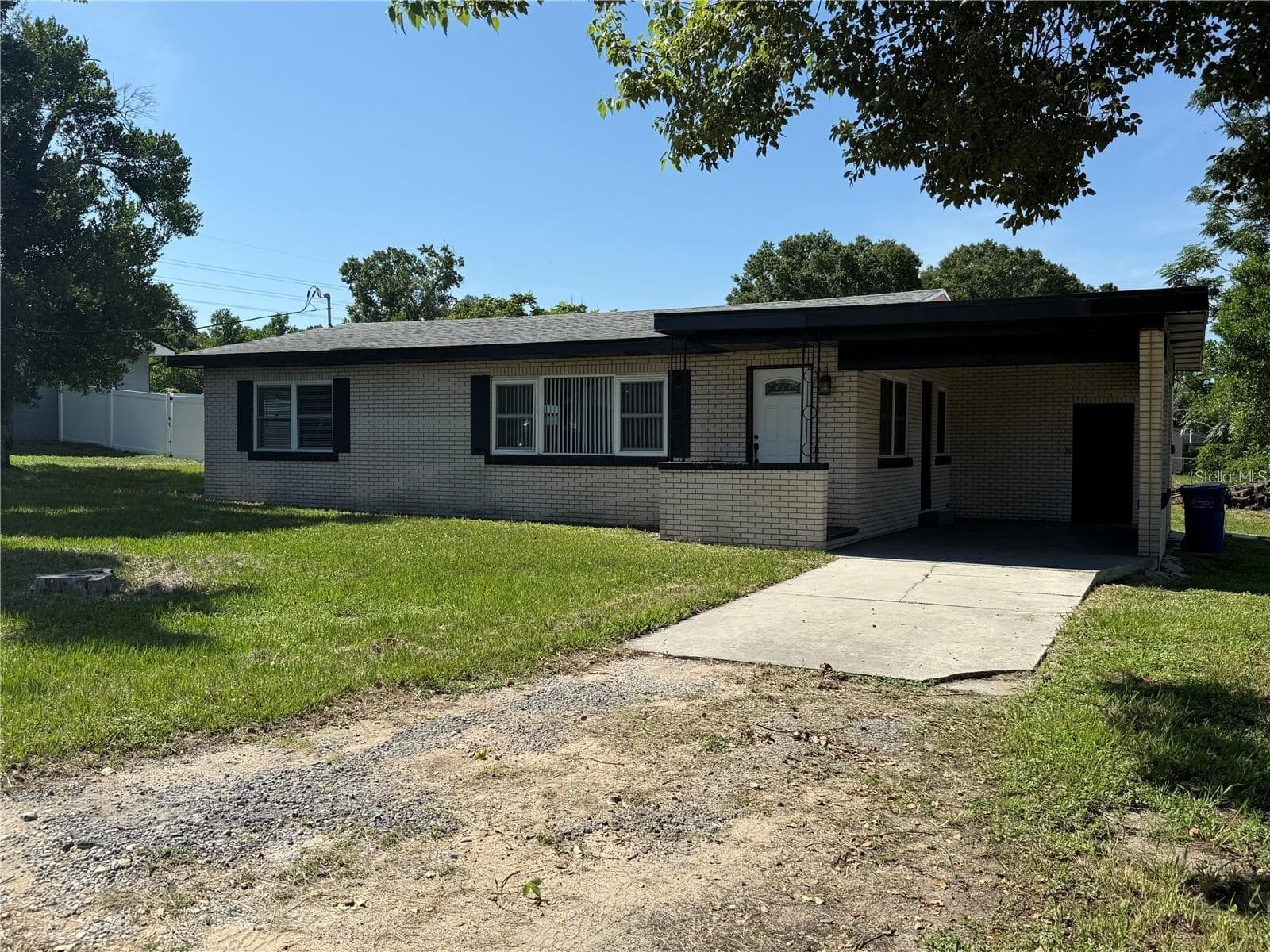 260 W Interlachen St
