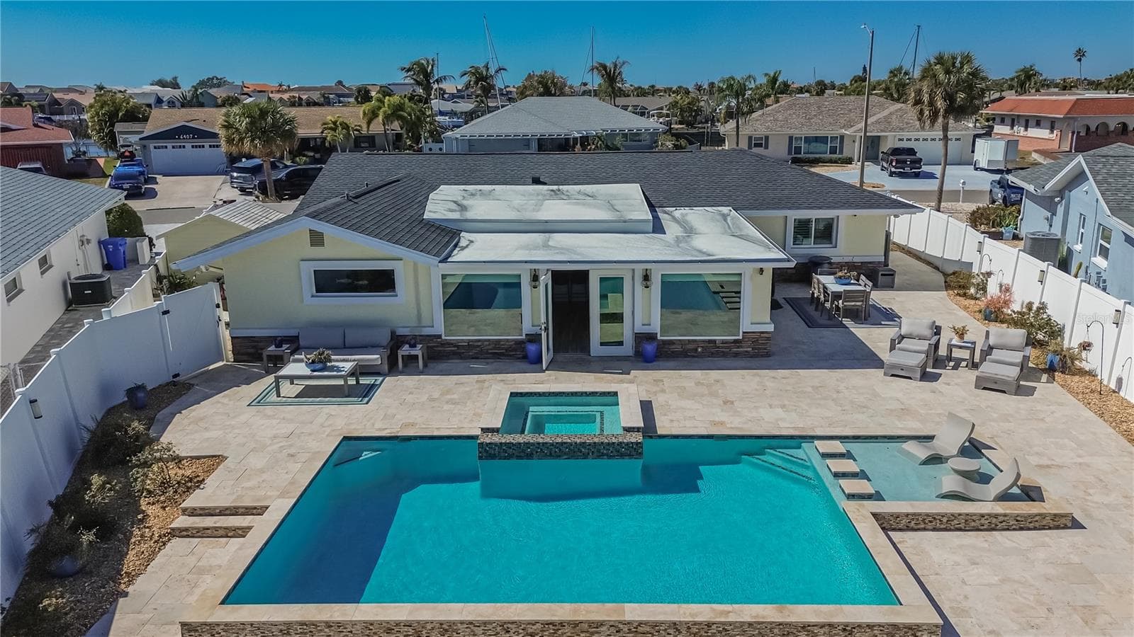 6404 Lake Sunrise Dr
