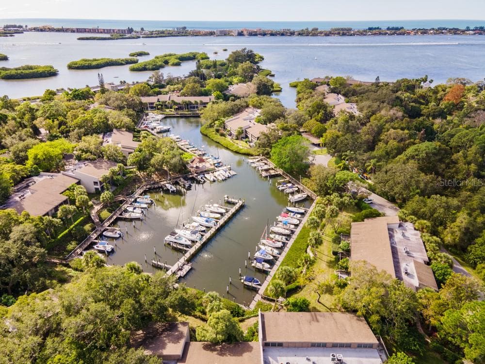1511 Pelican Point Dr #280