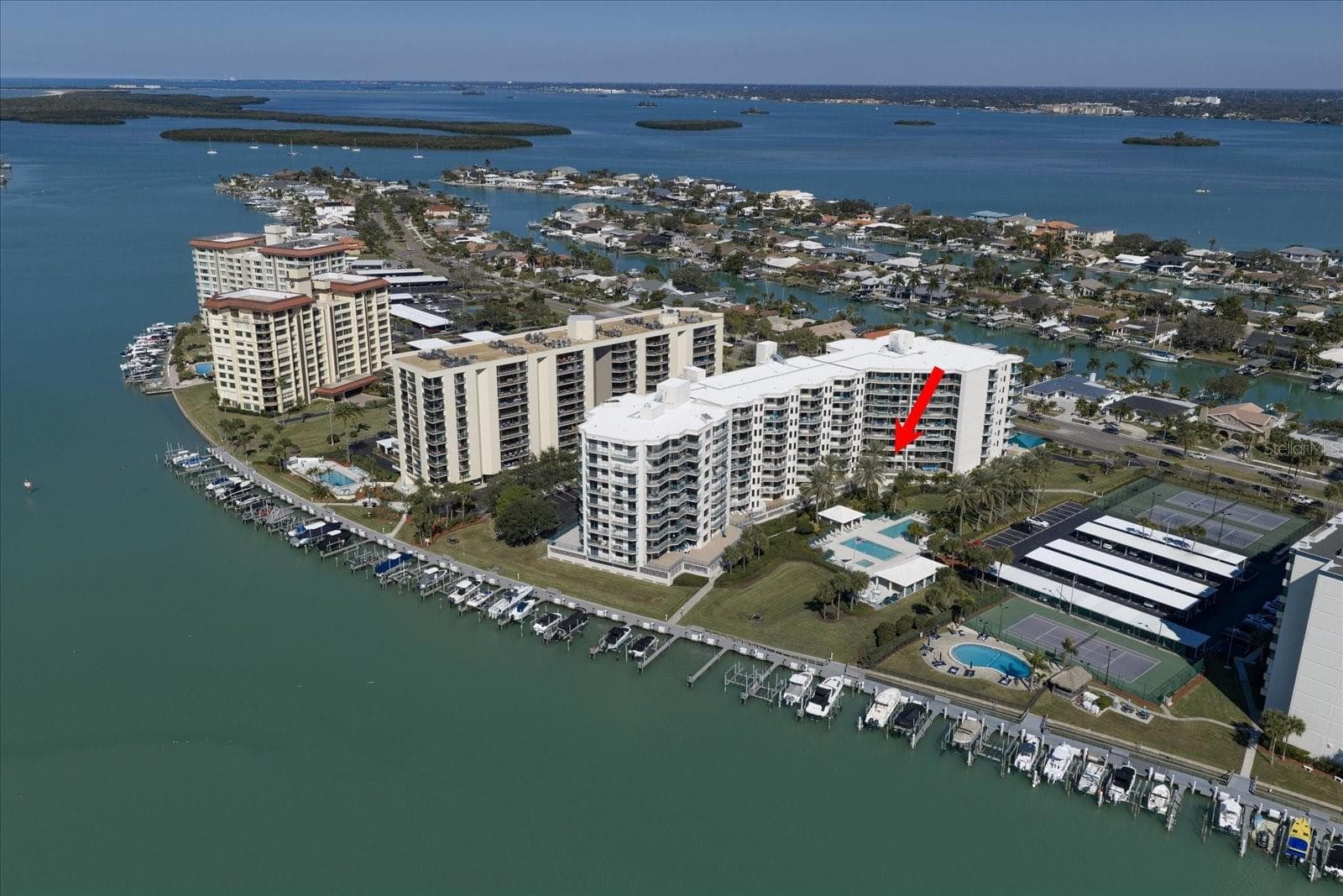 670 Island Way #304