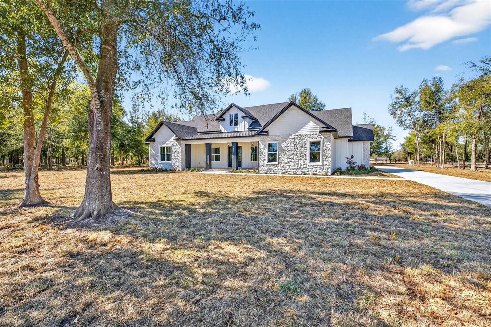 14823 Crimson Oaks Trl