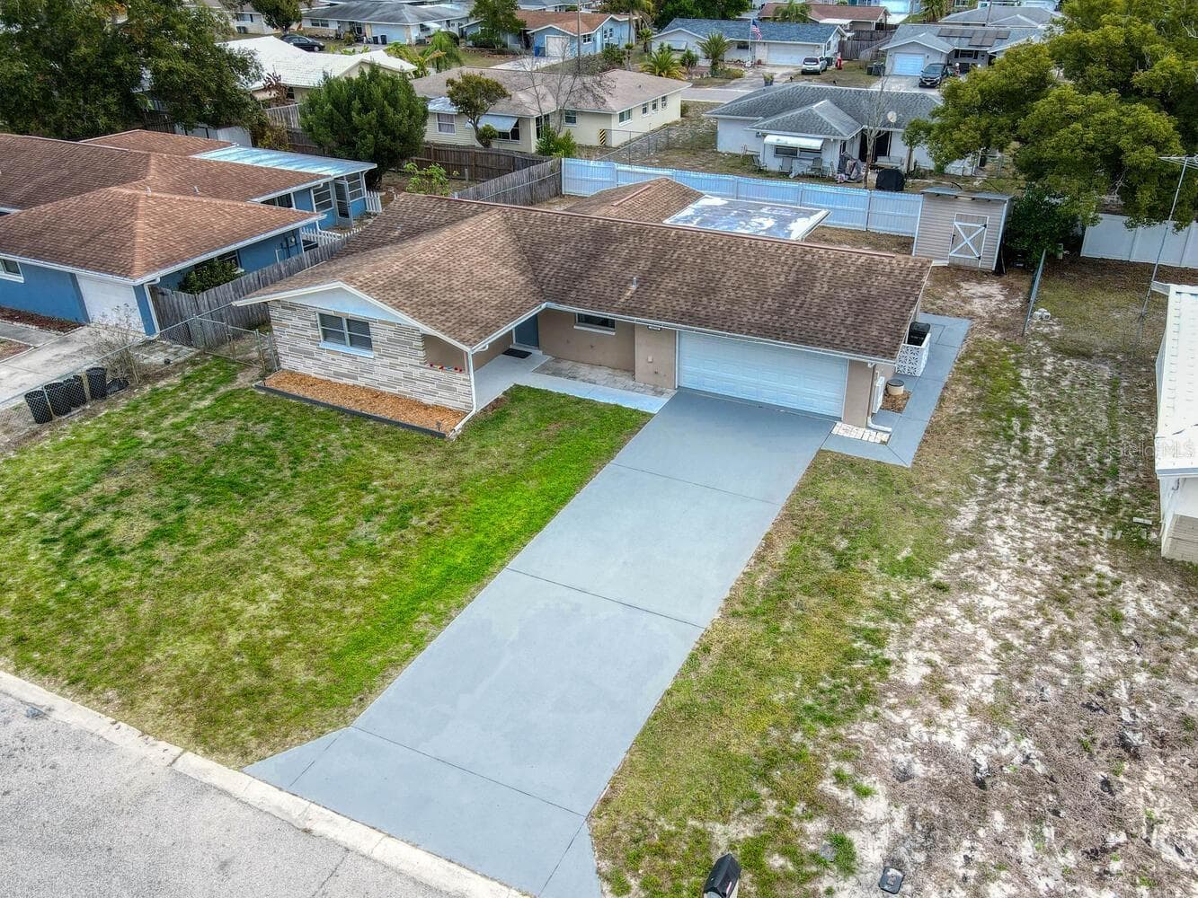 10320 Honeysuckle Ln