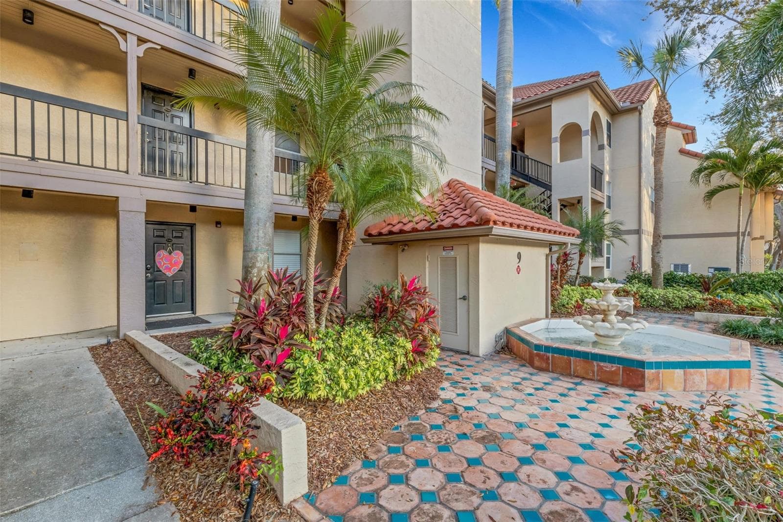 2400 Feather Sound Dr #924
