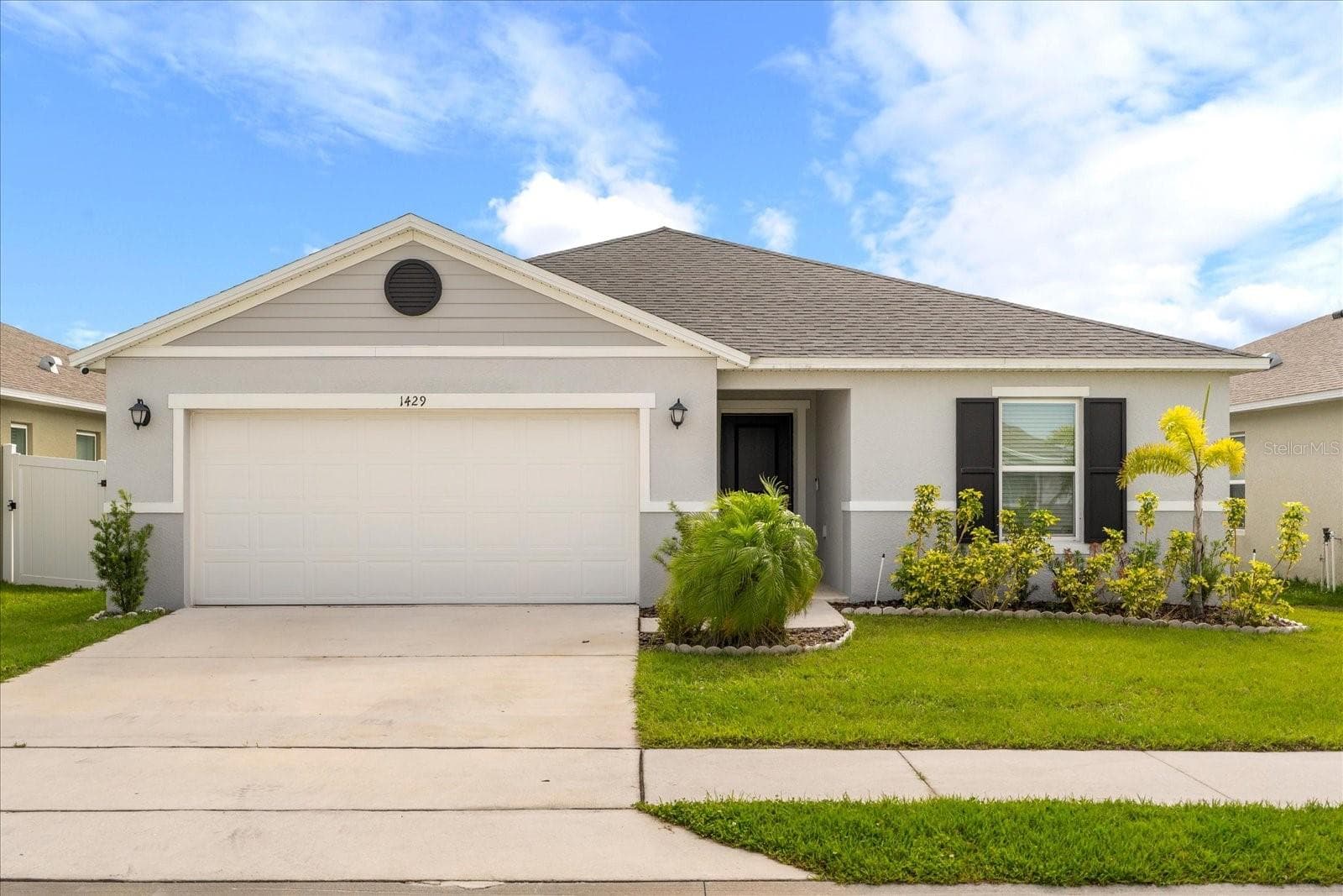 1429 Mattie Pointe Ln