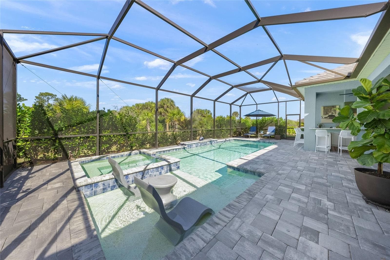 10345 Canaveral Cir