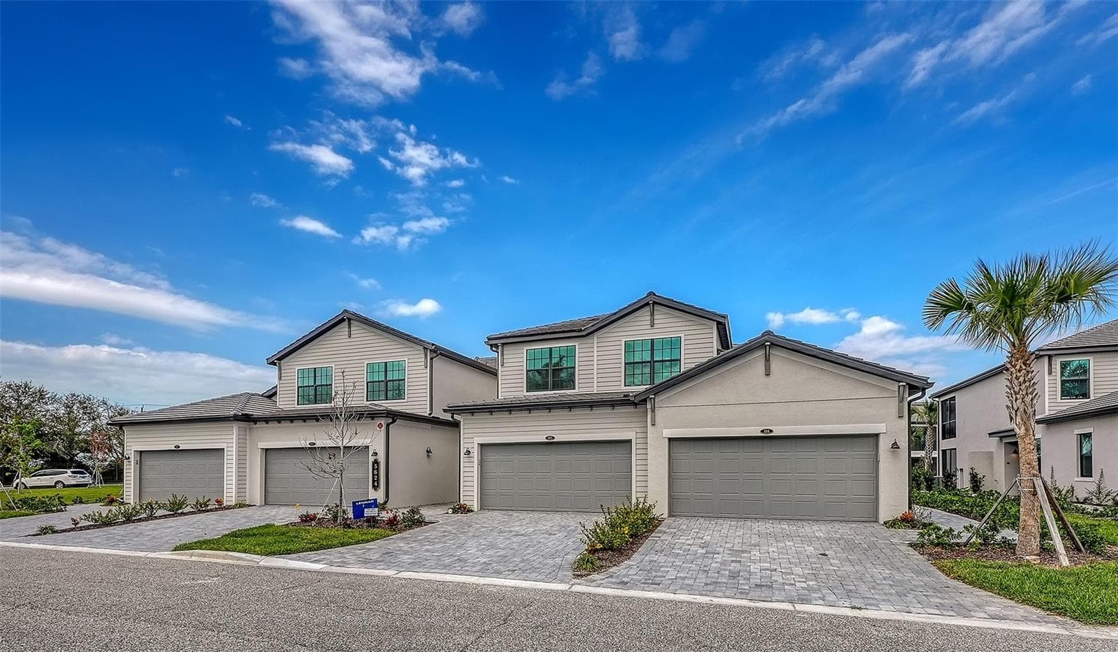 5624 Summit Pointe Cir #104