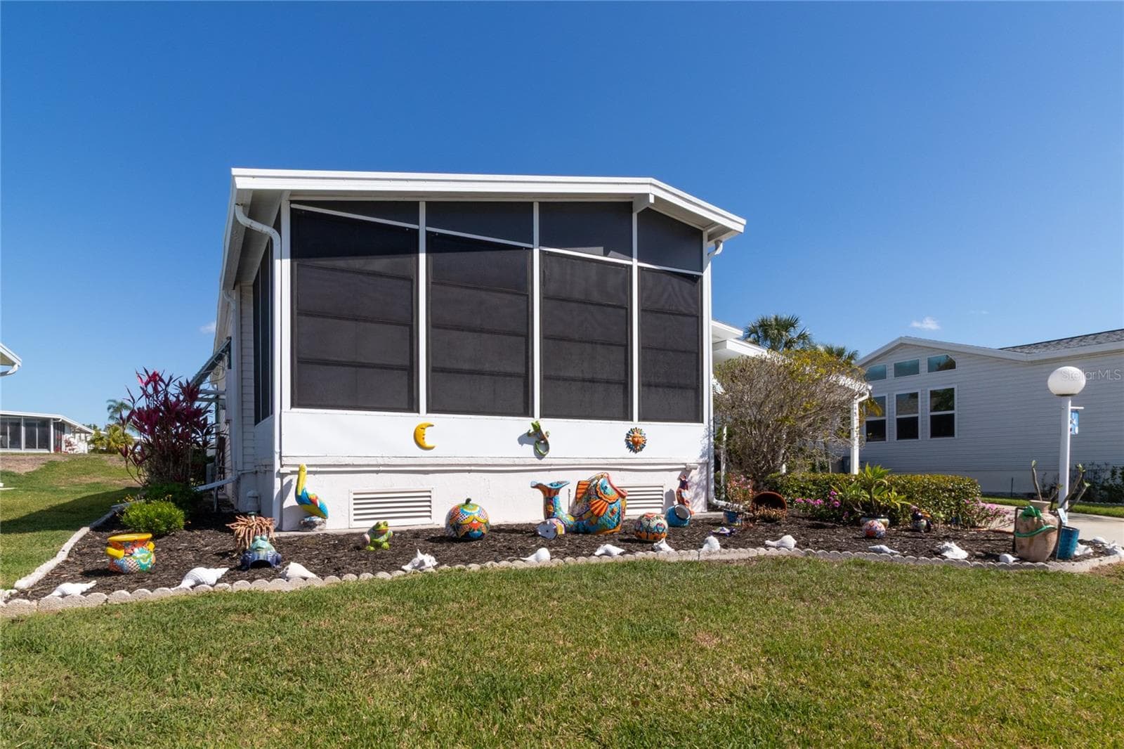 148 Nightingale Cir