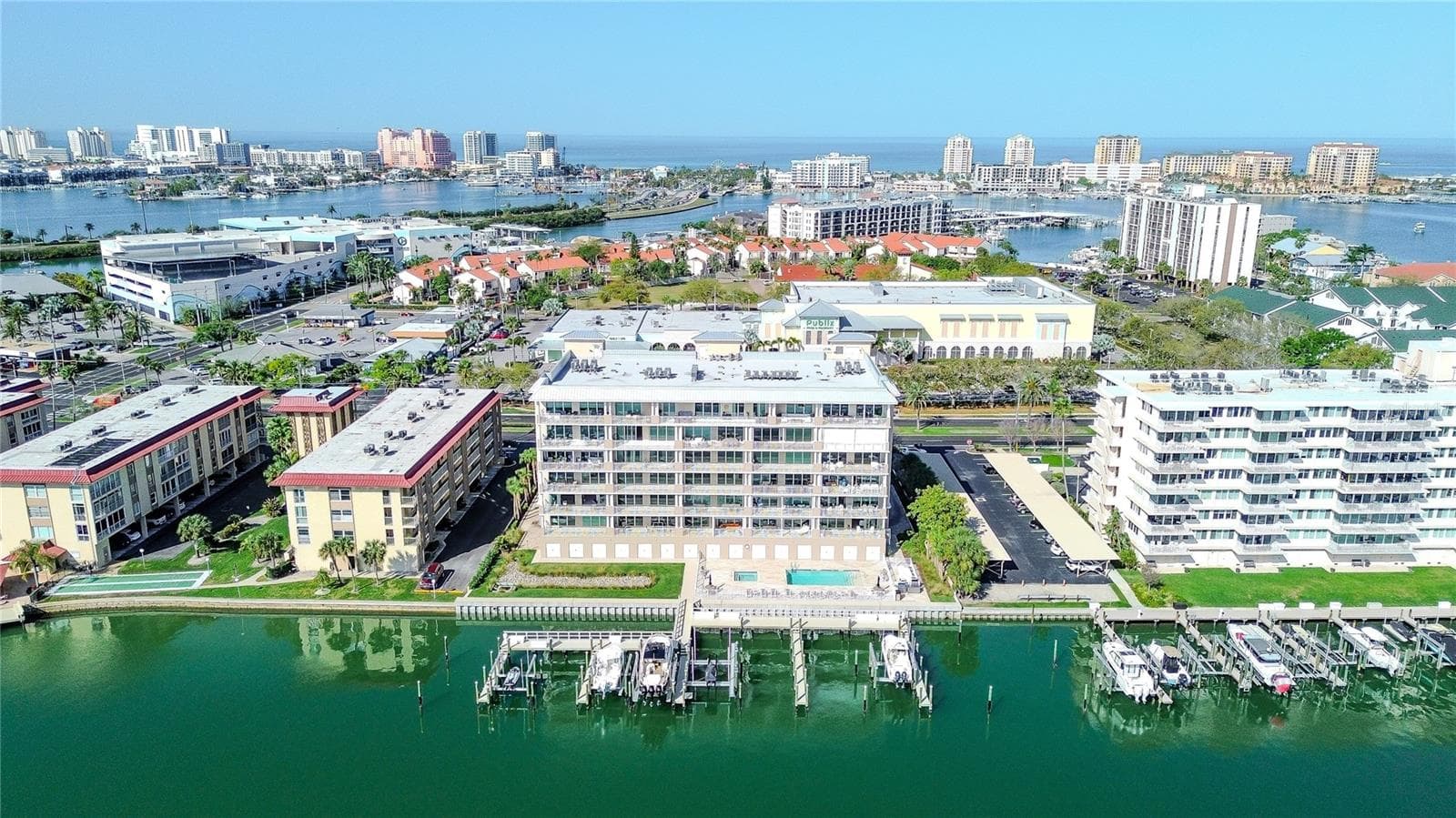 125 Island Way #503