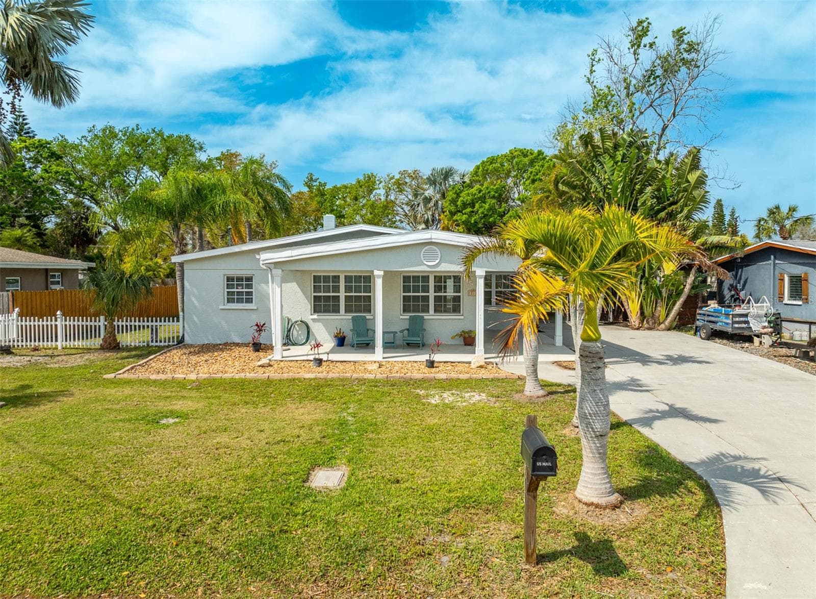 711 Bayshore Dr
