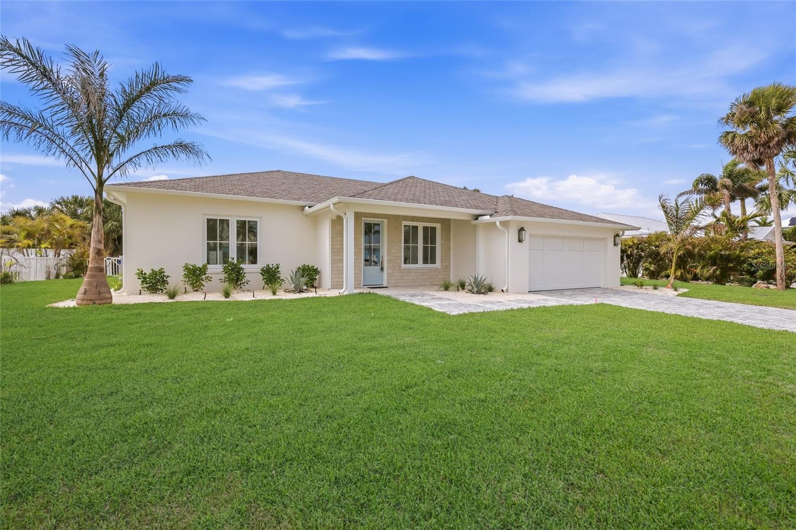 680 Key Royale Dr
