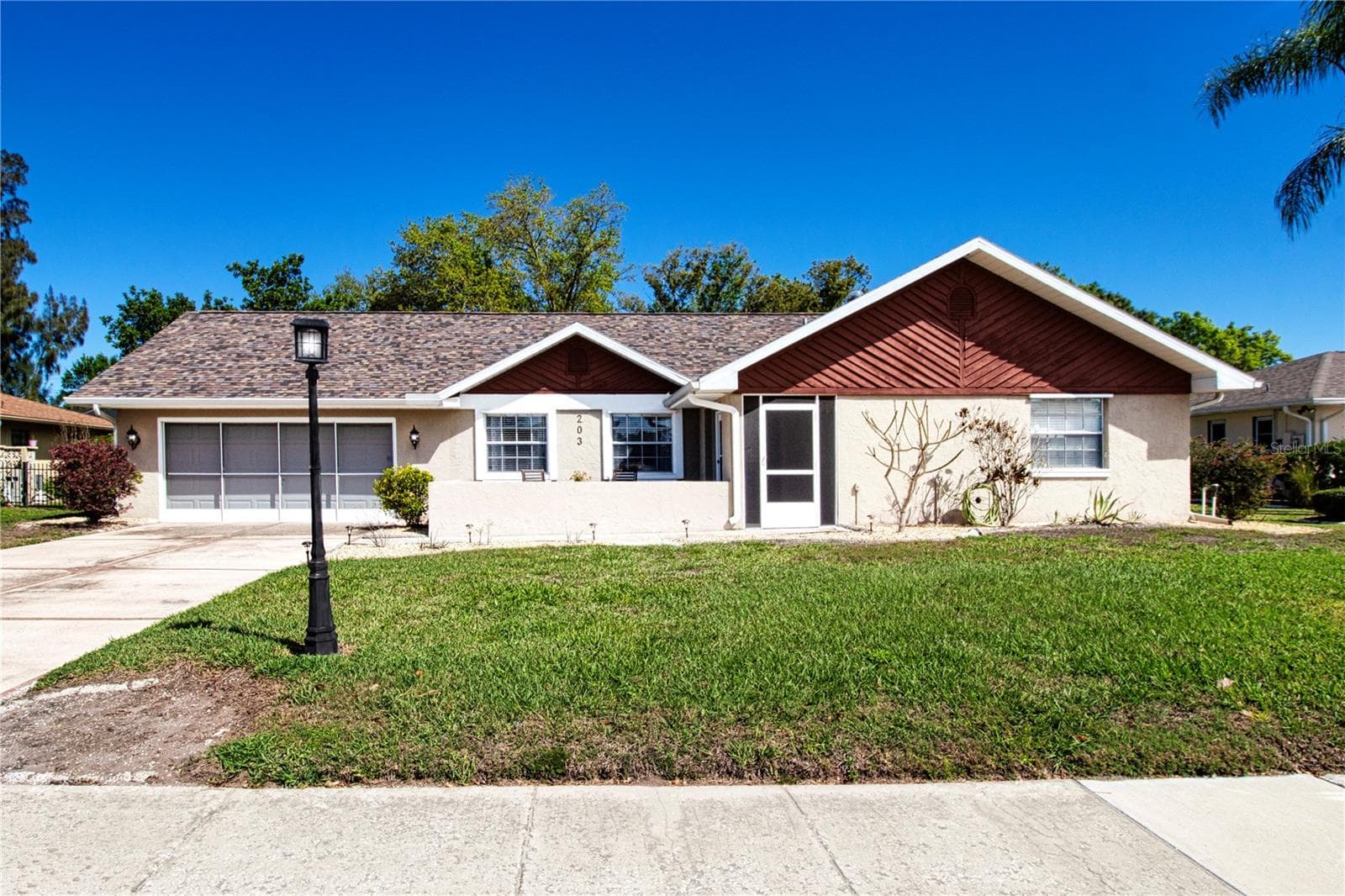 203 Amesbury Cir