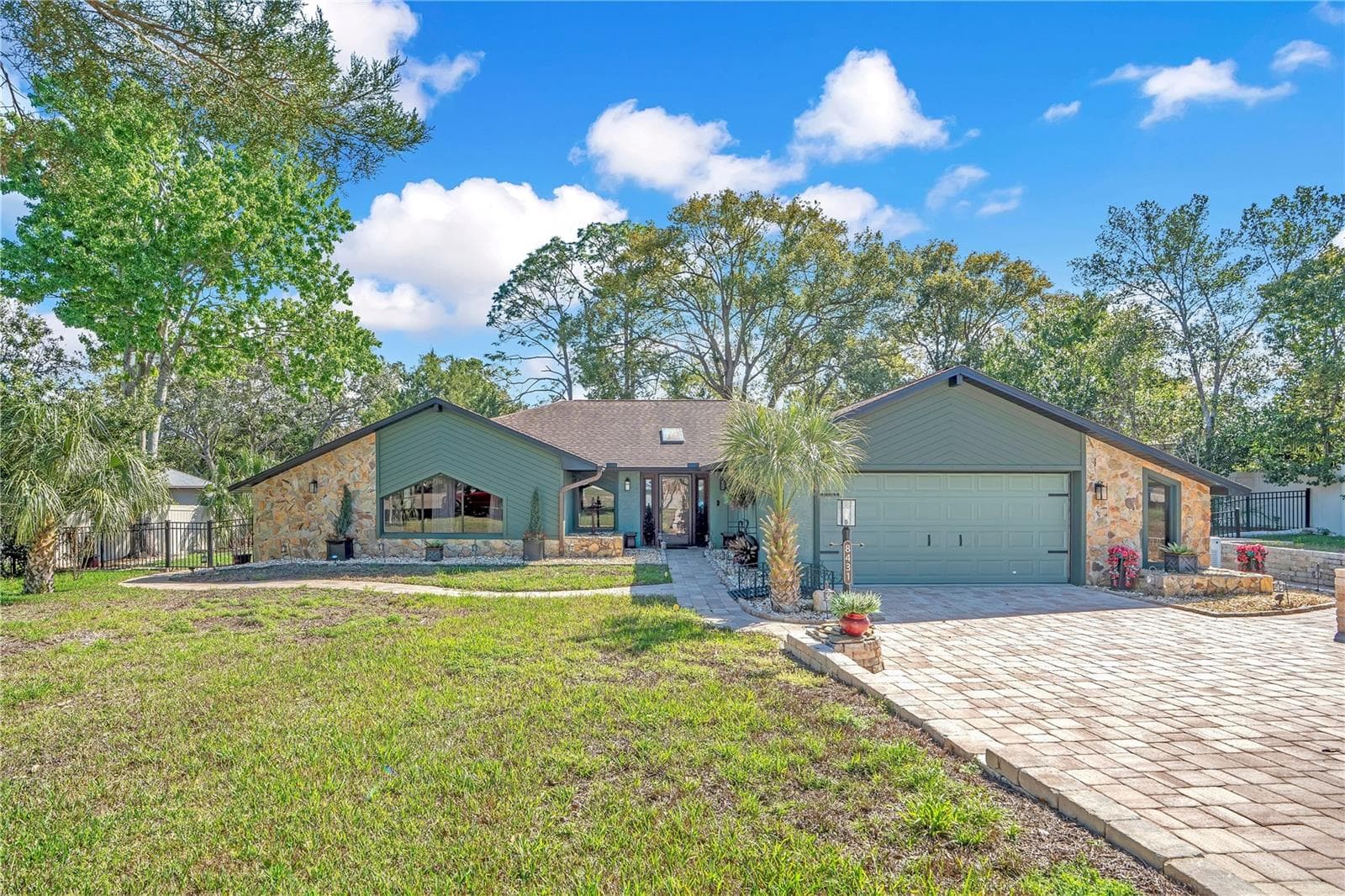 8431 Delaware Dr