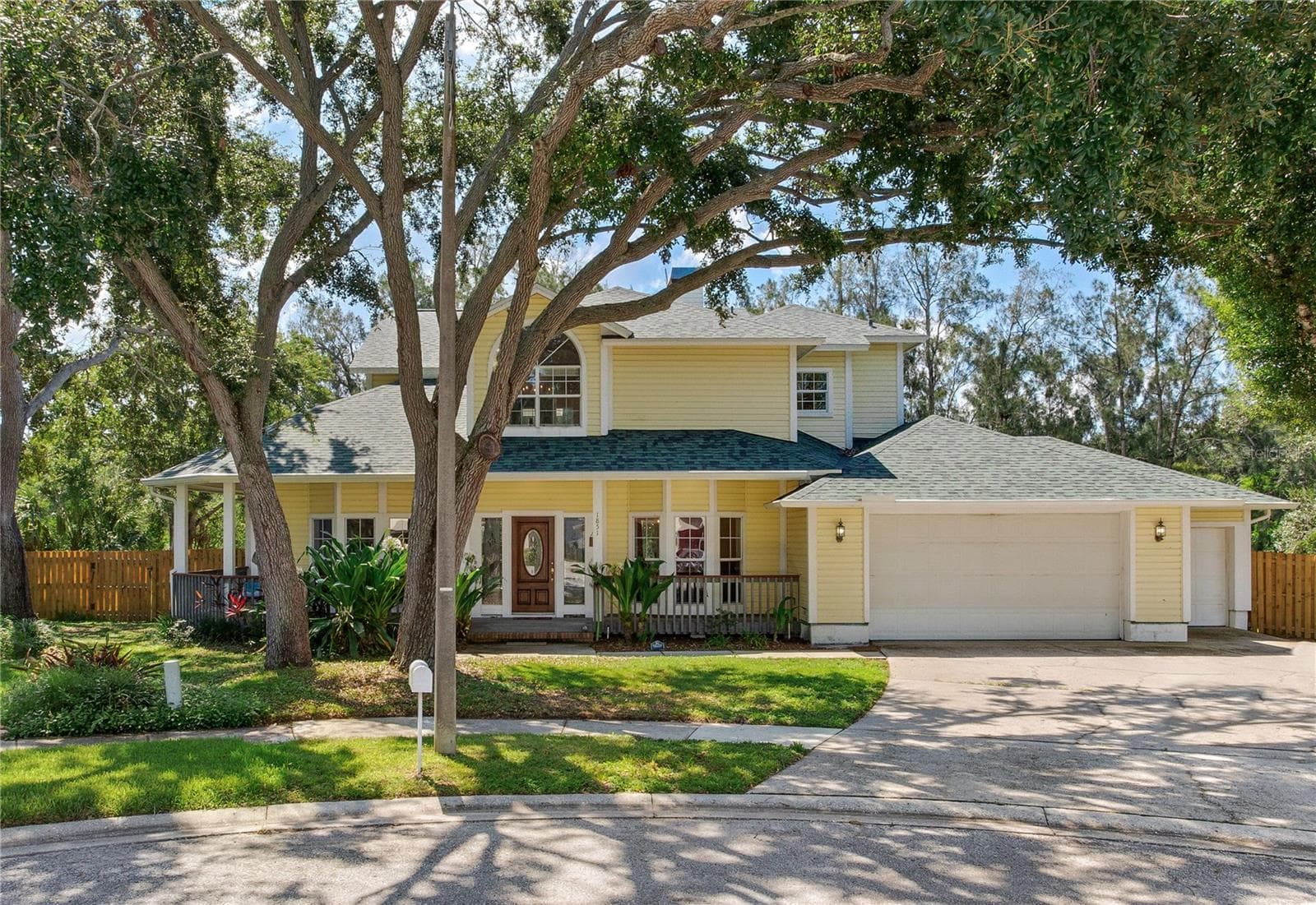 1851 Juanita CT