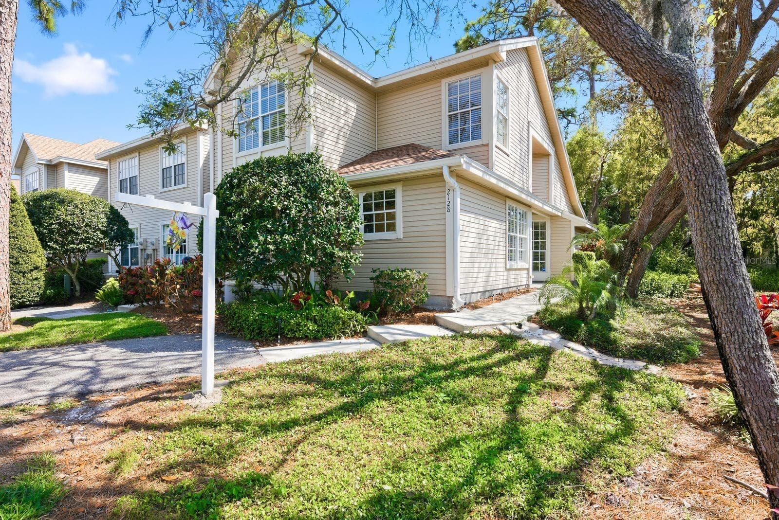 2128 Clover Hill Rd