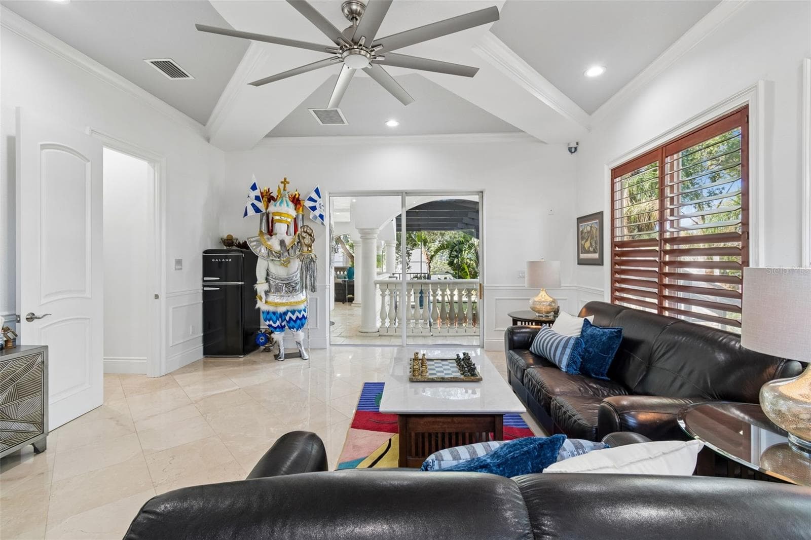 6233 Bayshore Blvd
