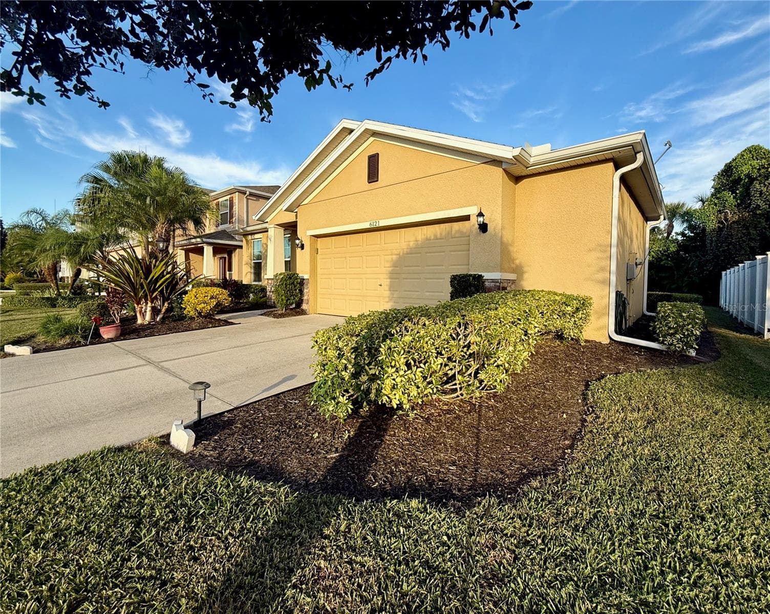 6121 35th CT E