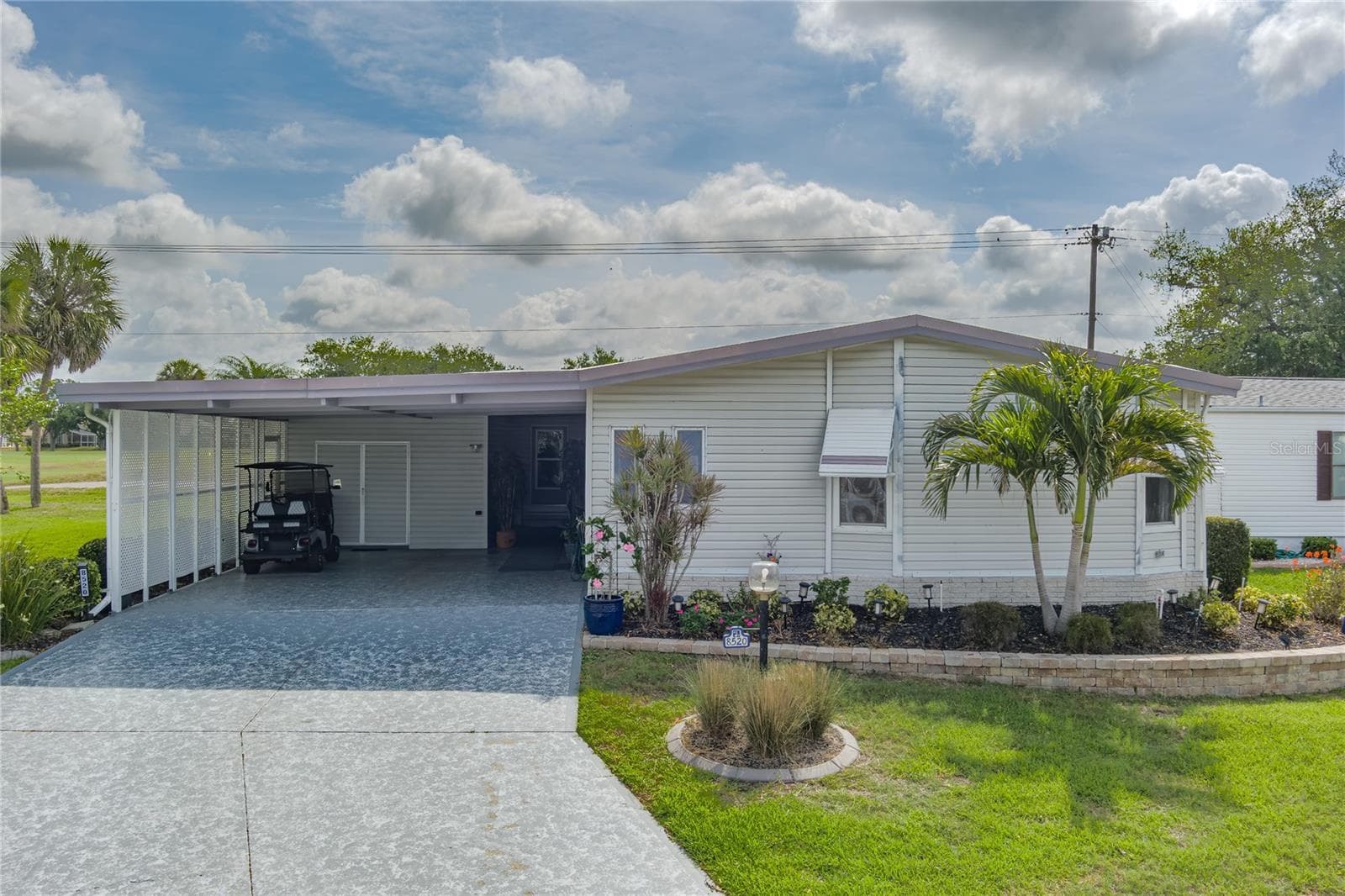 8520 Countess Avenue Cir
