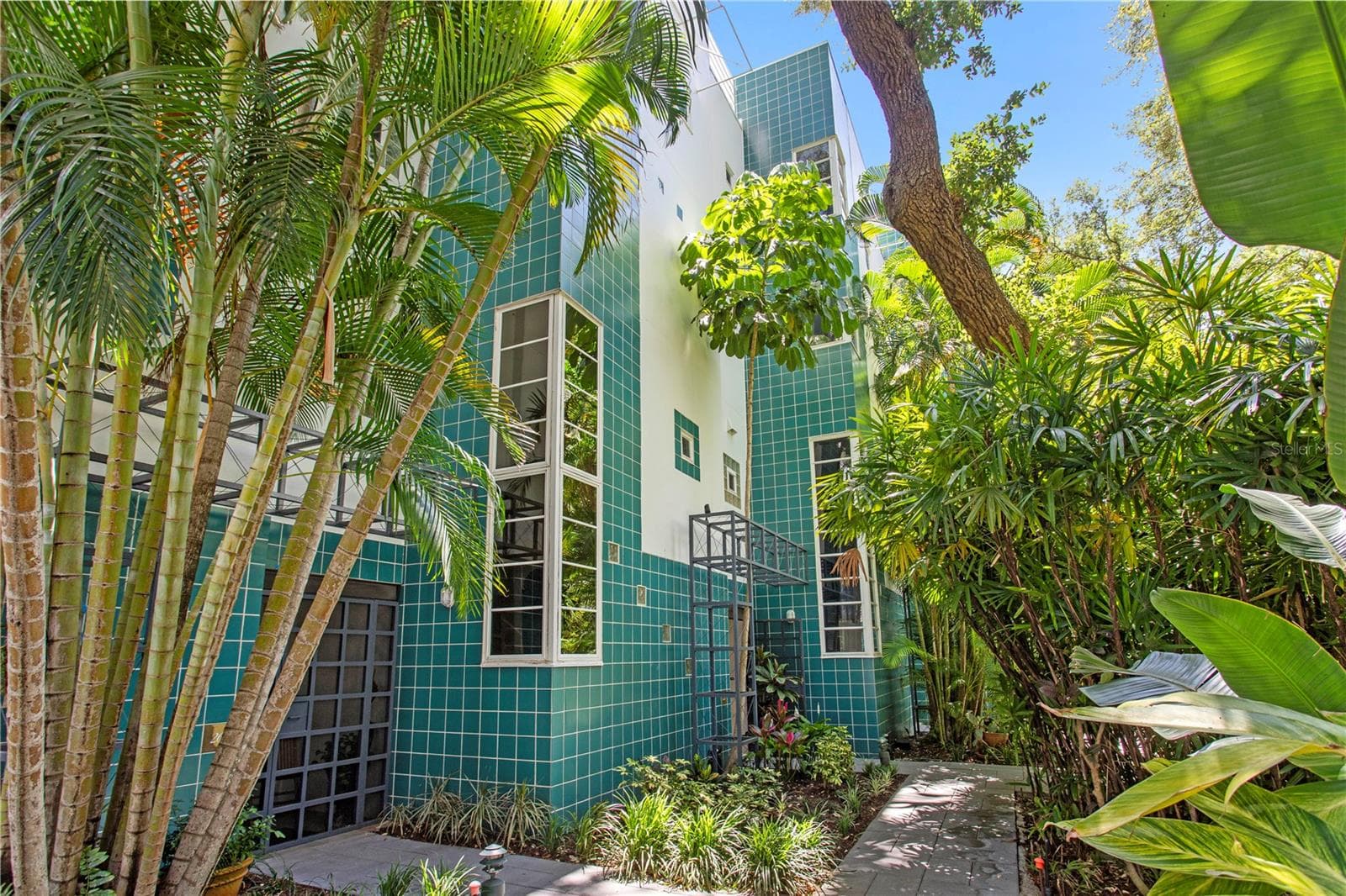 4950 Bayshore Blvd #25D