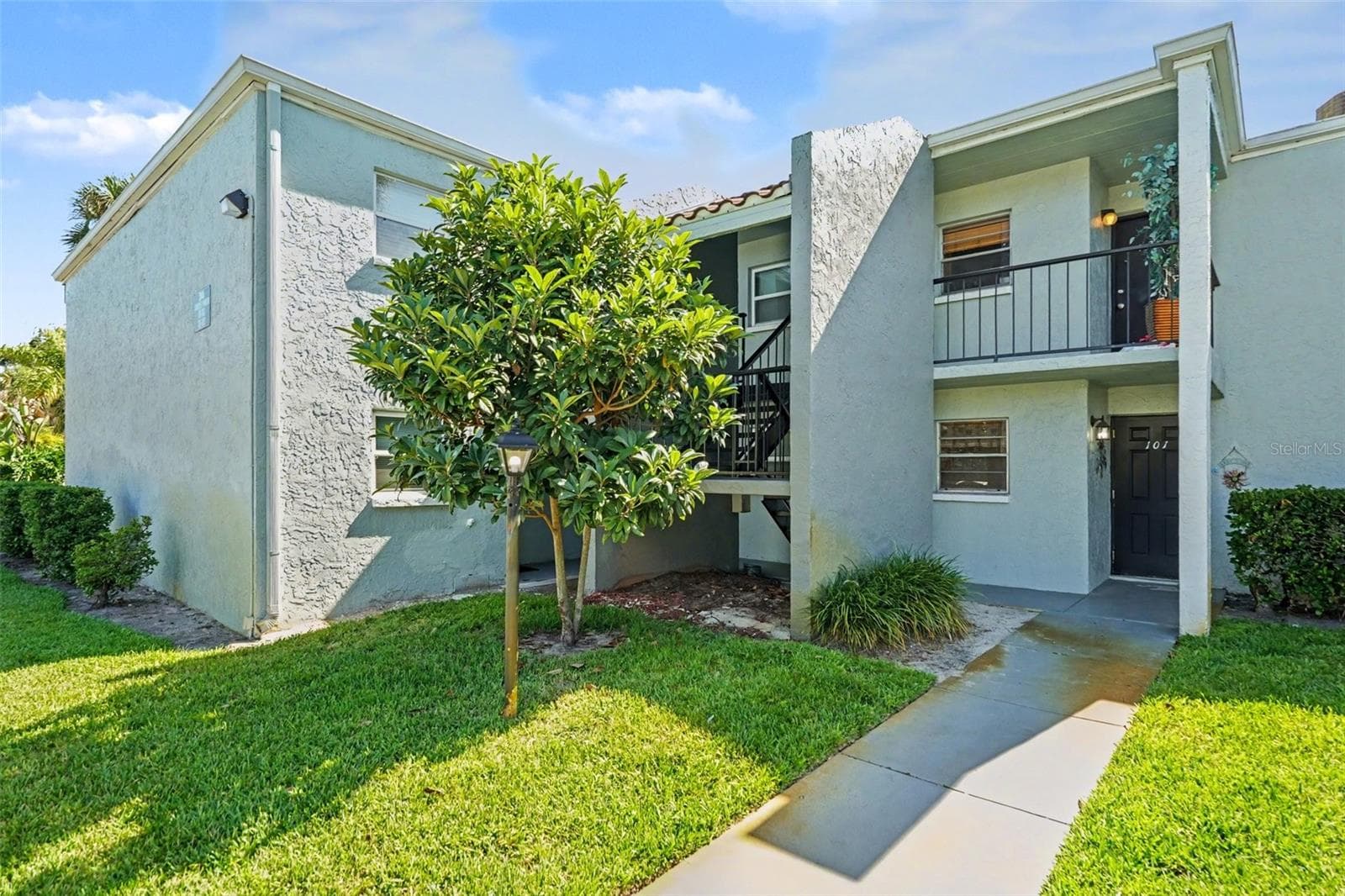 2845 Somerset Park Dr #101