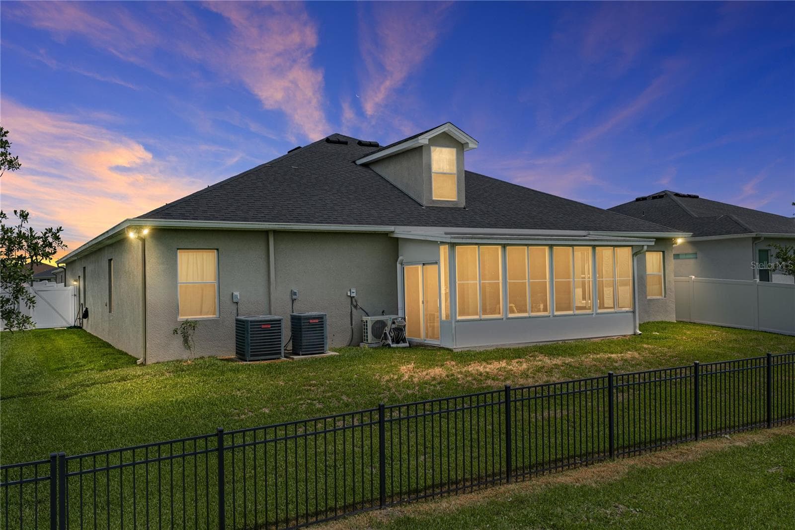 1444 Cypress View Ln