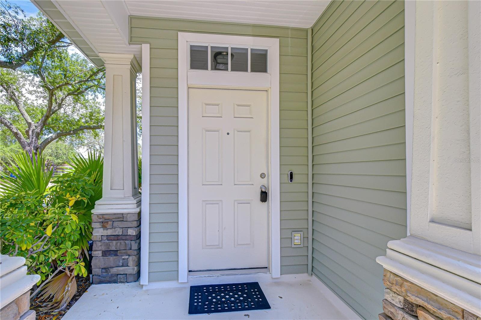 12473 Country White Cir