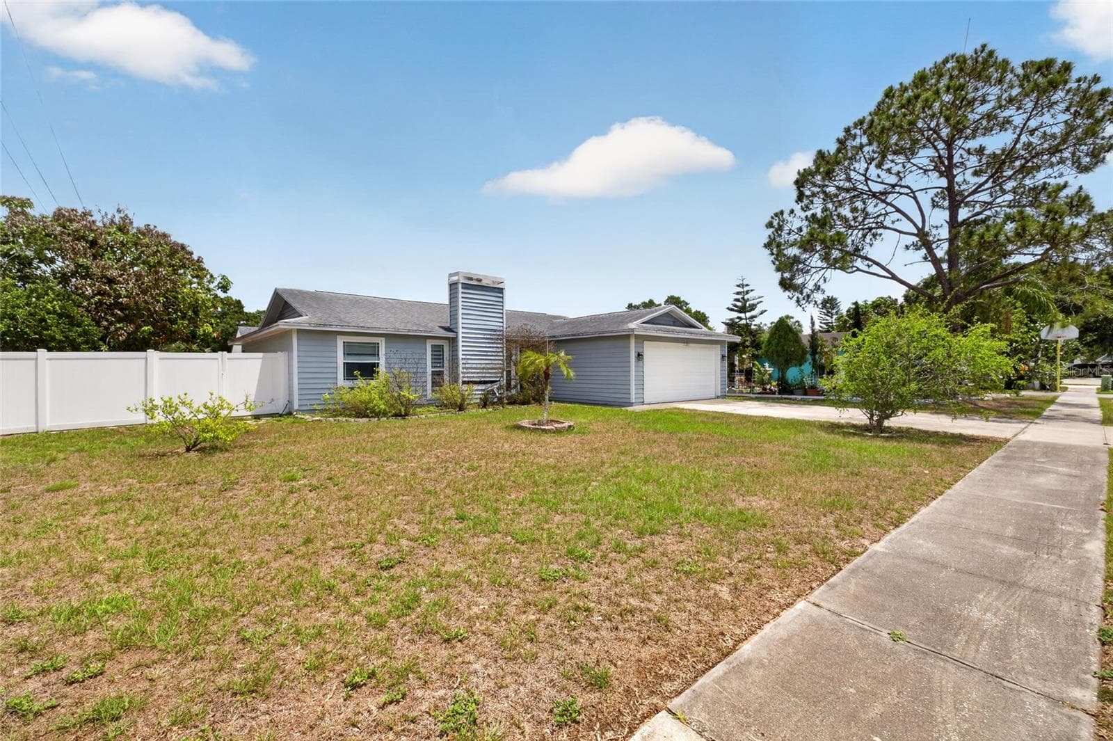 11207 Fireside Dr