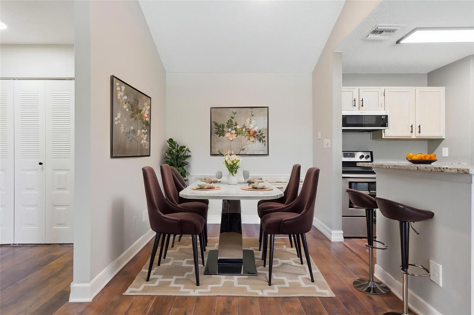 4037 Crockers Lake Blvd #25