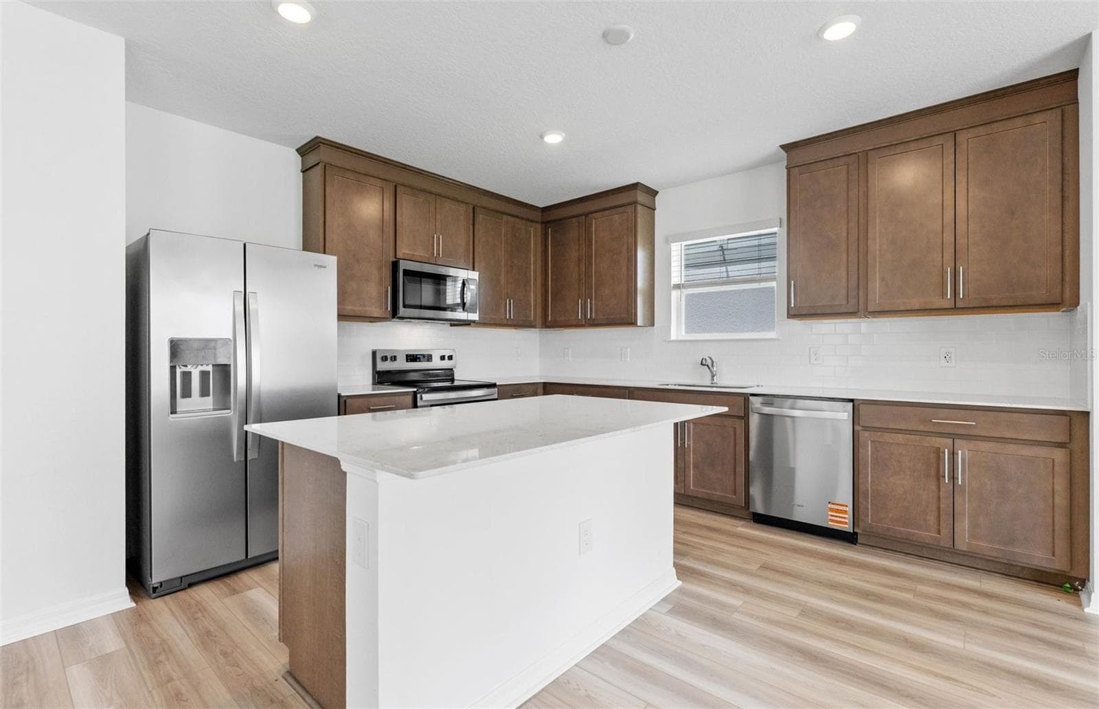 1452 Hamilton Way