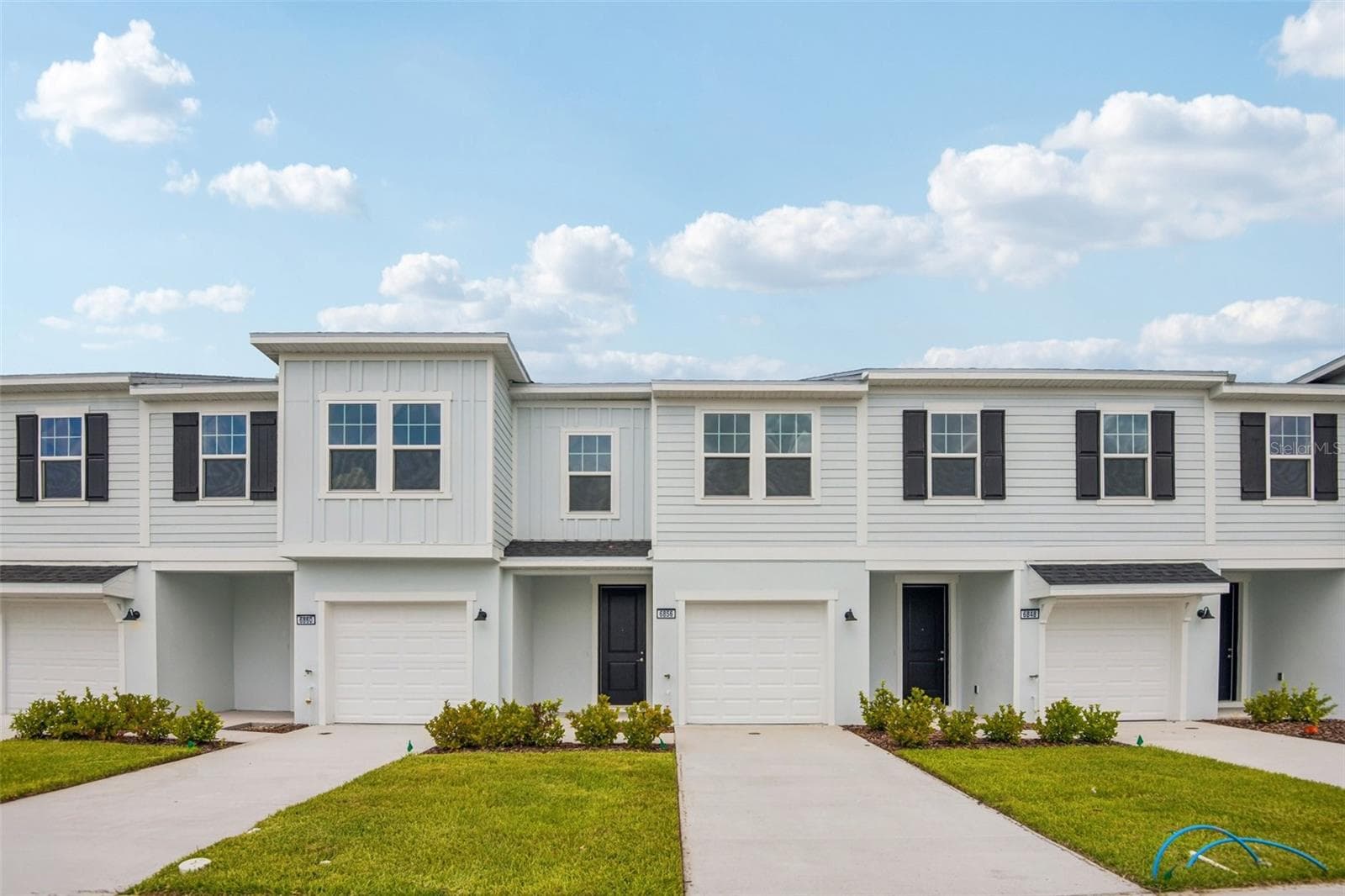 6856 Holcombe Down Dr