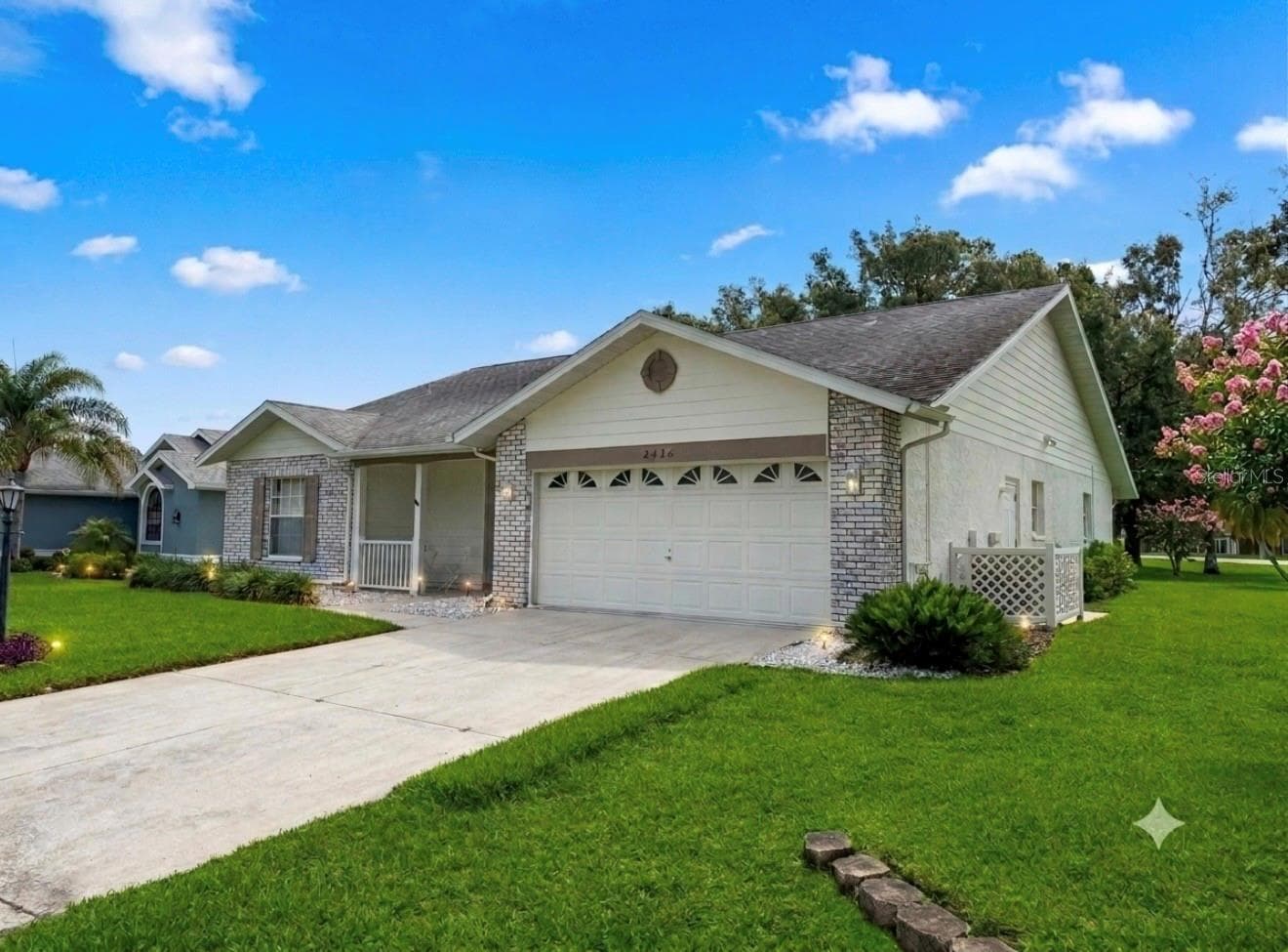 2436 Deer Trail Ln