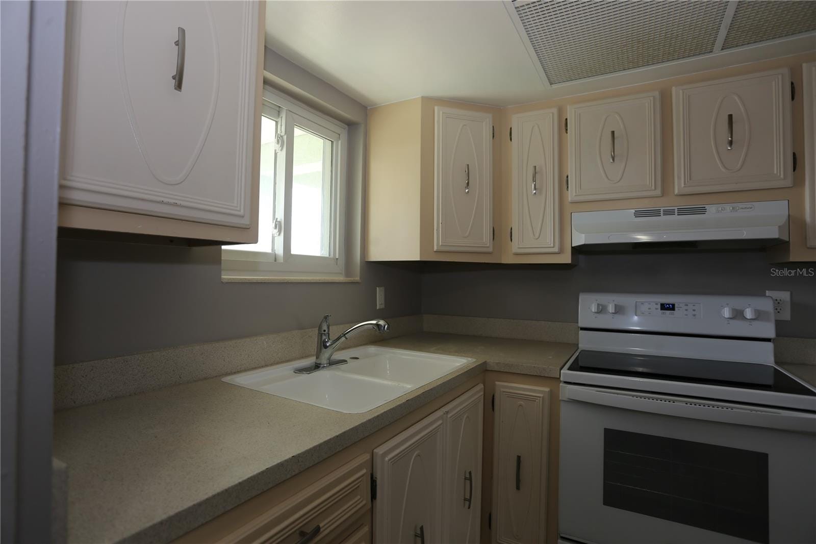 801 83rd Ave N #309 photo 4