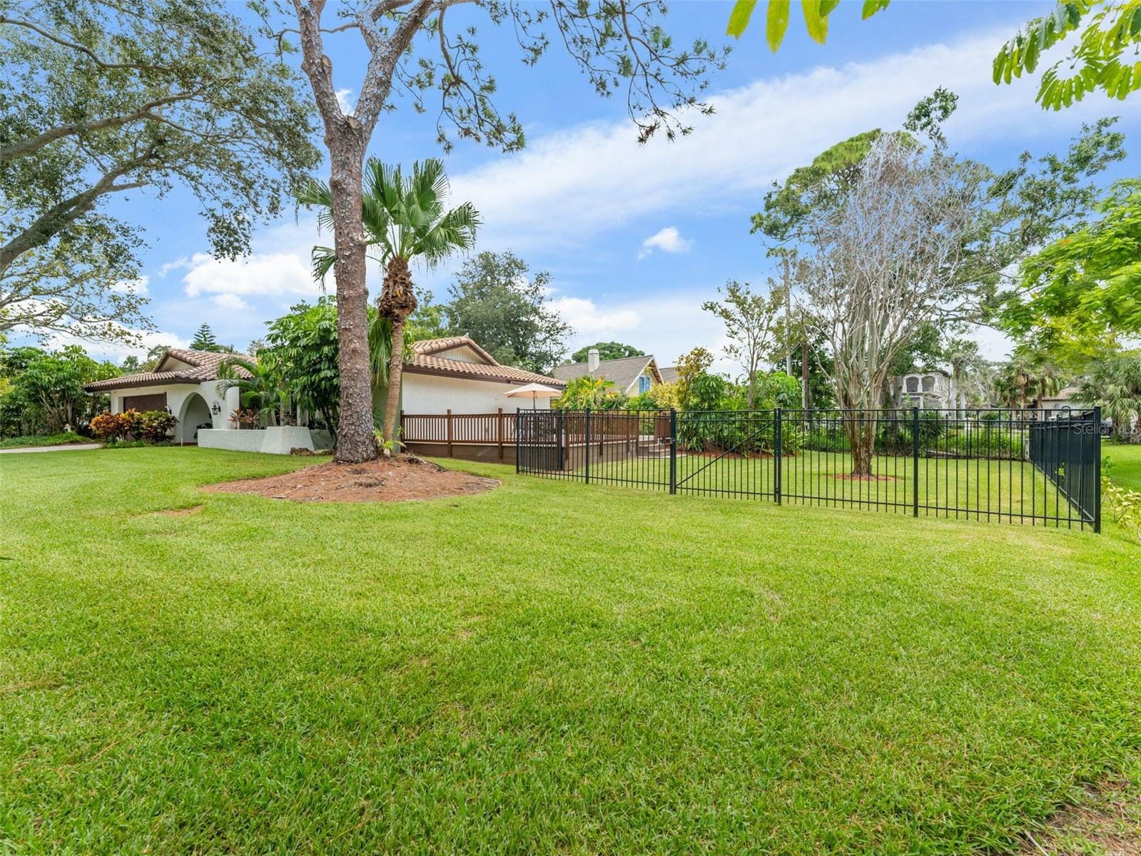 7220 Sunshine Dr S photo 4