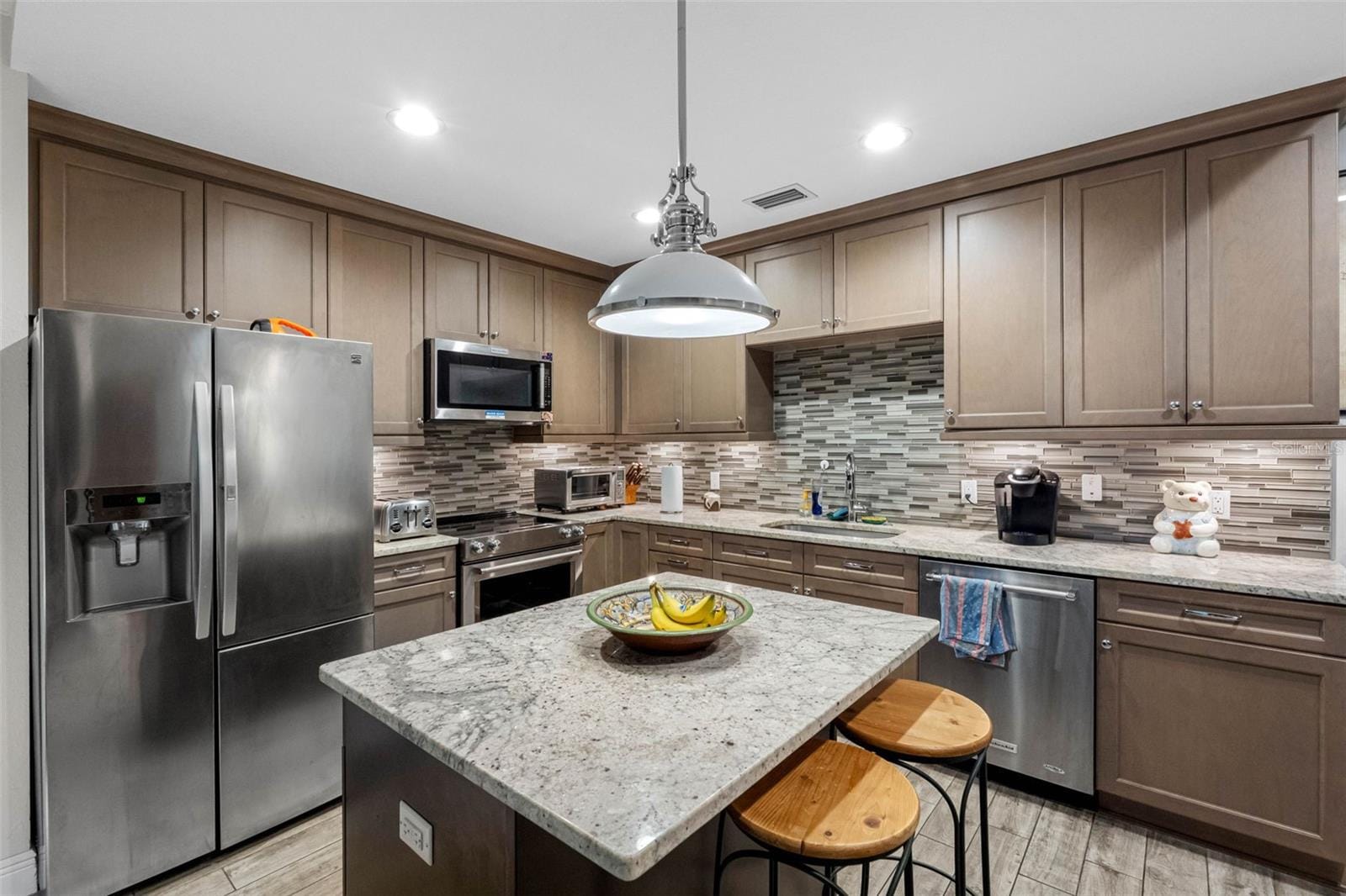 763 Date Palm Ln photo 5