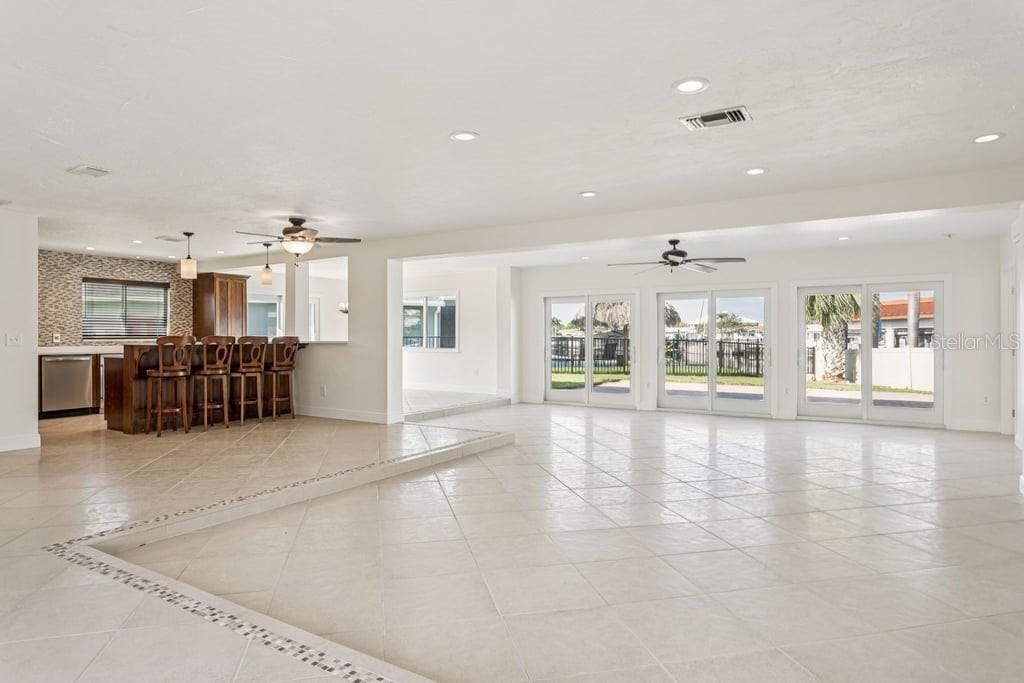 3734 Topsail Trl photo 4