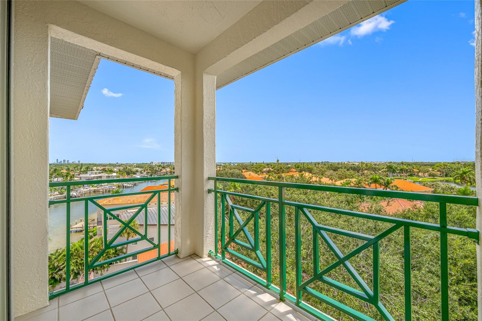 4717 Dolphin Cay Ln S #608 photo 4